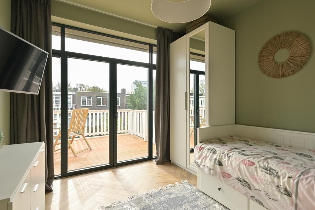 Van Nijenrodestraat 51 Photo Blur 45