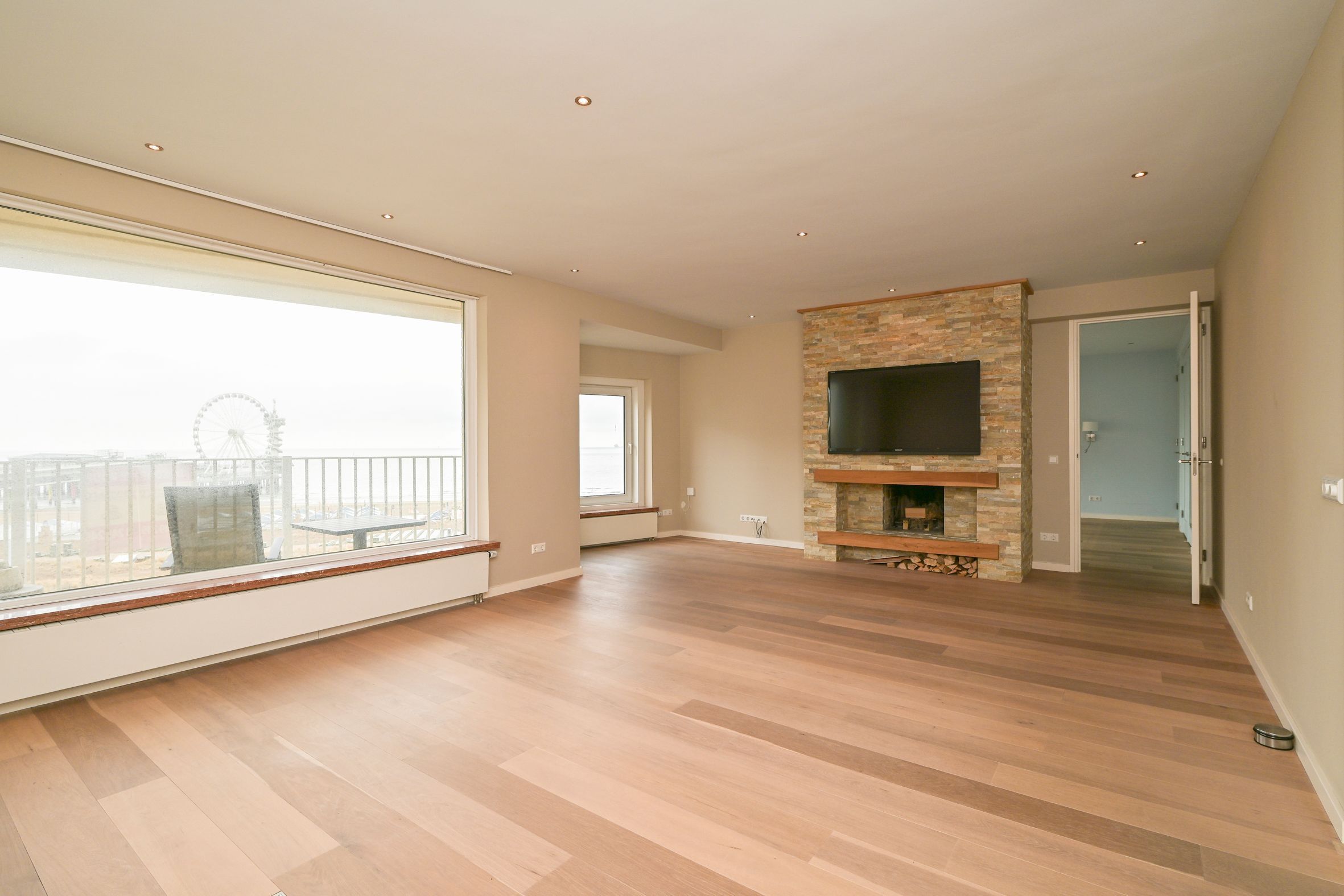 Zeekant 102-C Photo Blur 4