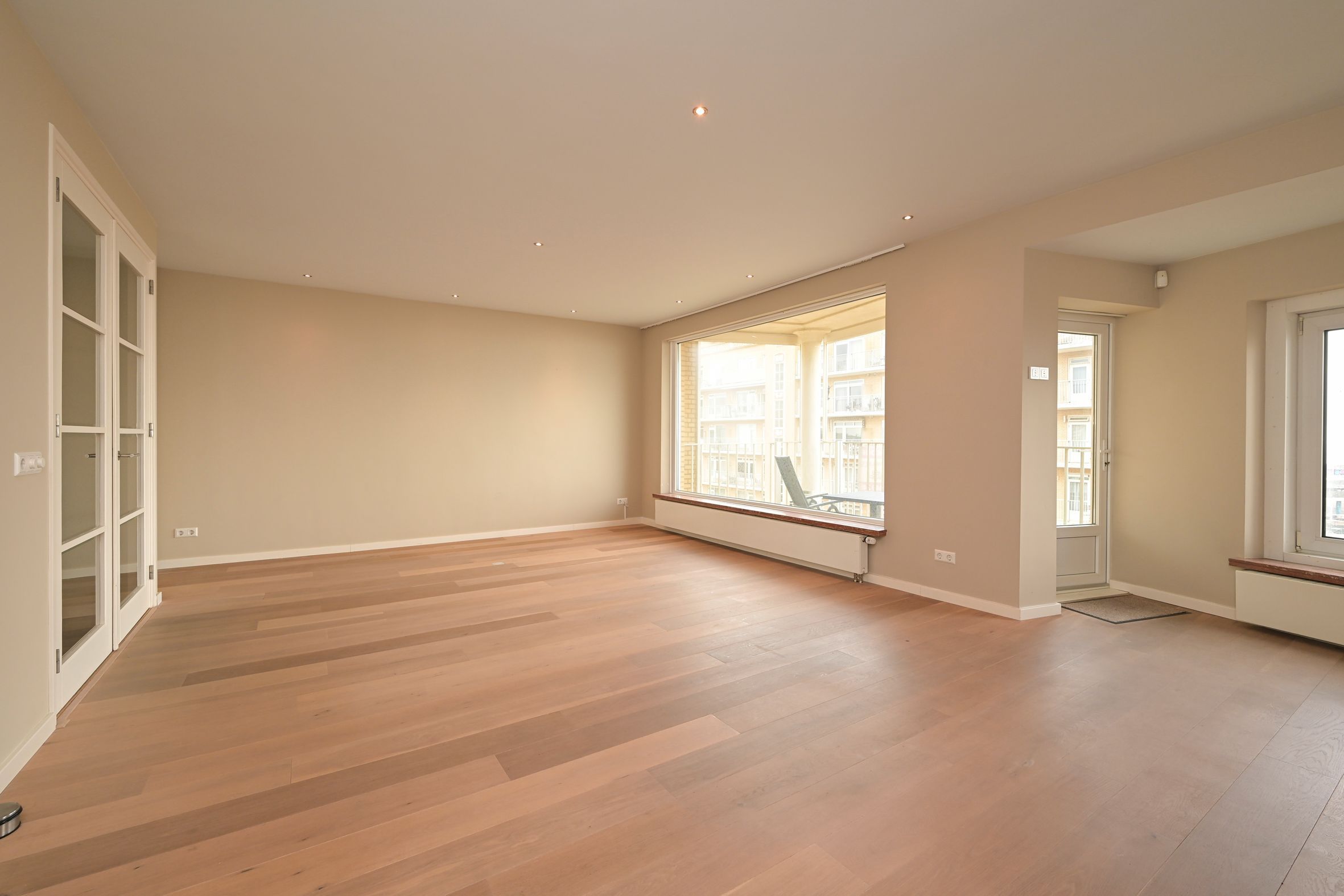 Zeekant 102-C Photo Blur 6