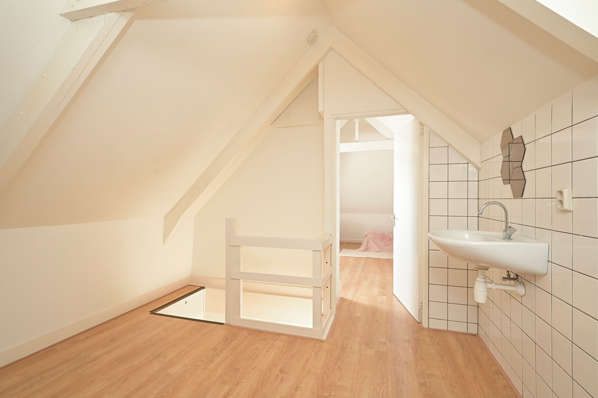 Kanaalweg 19-A Photo Blur 23