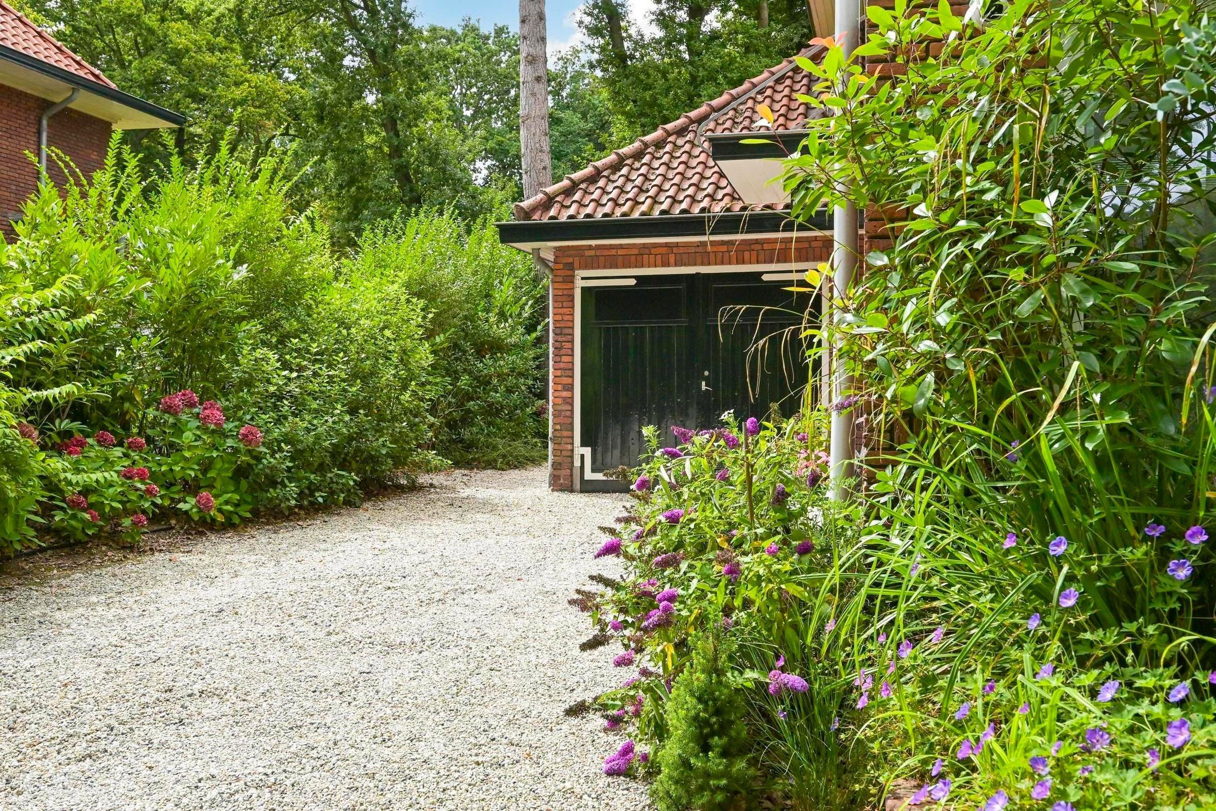 Eikenlaan 14-A Photo Blur 44