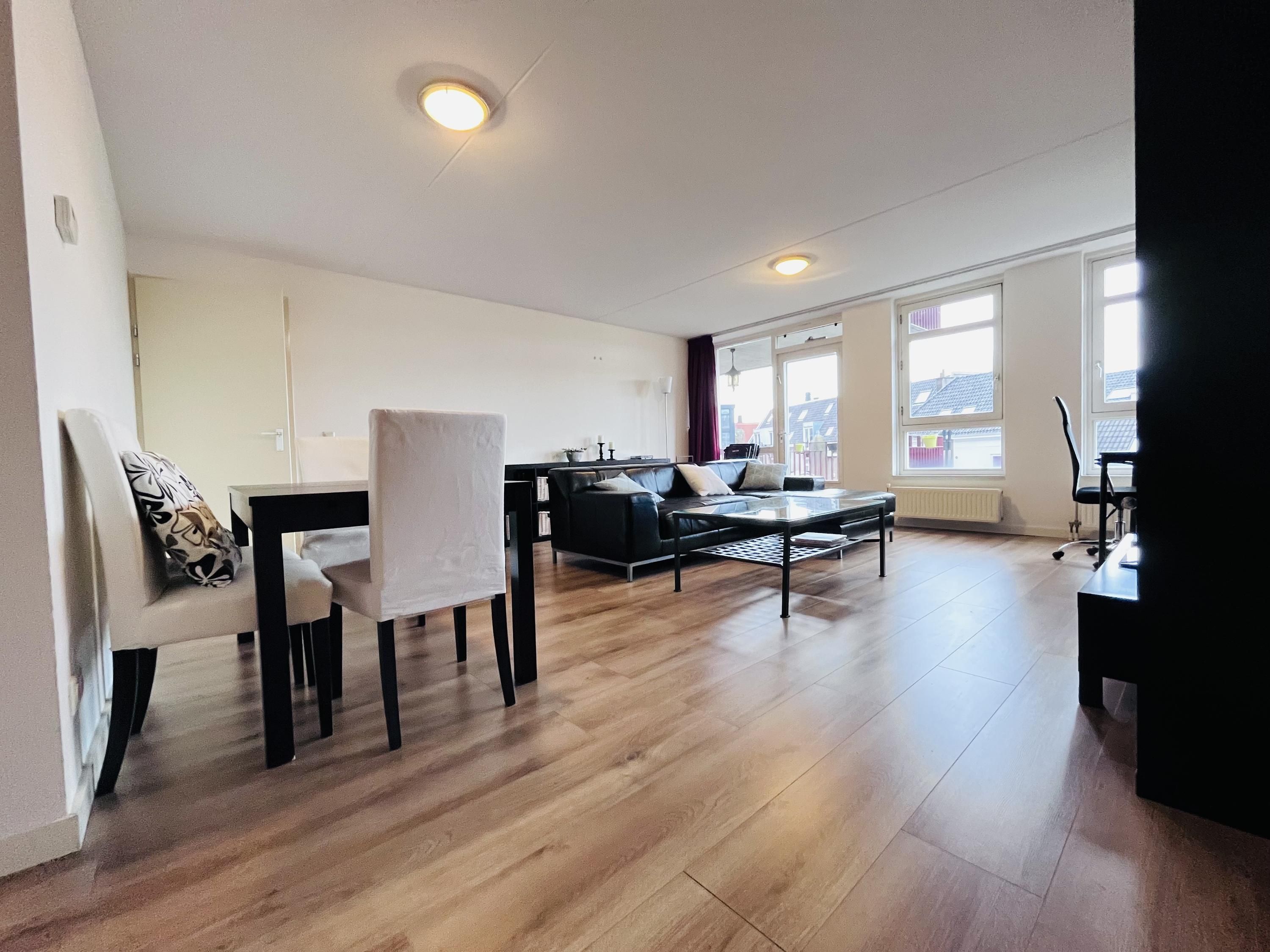 Muzenstraat 100 Photo Blur 5