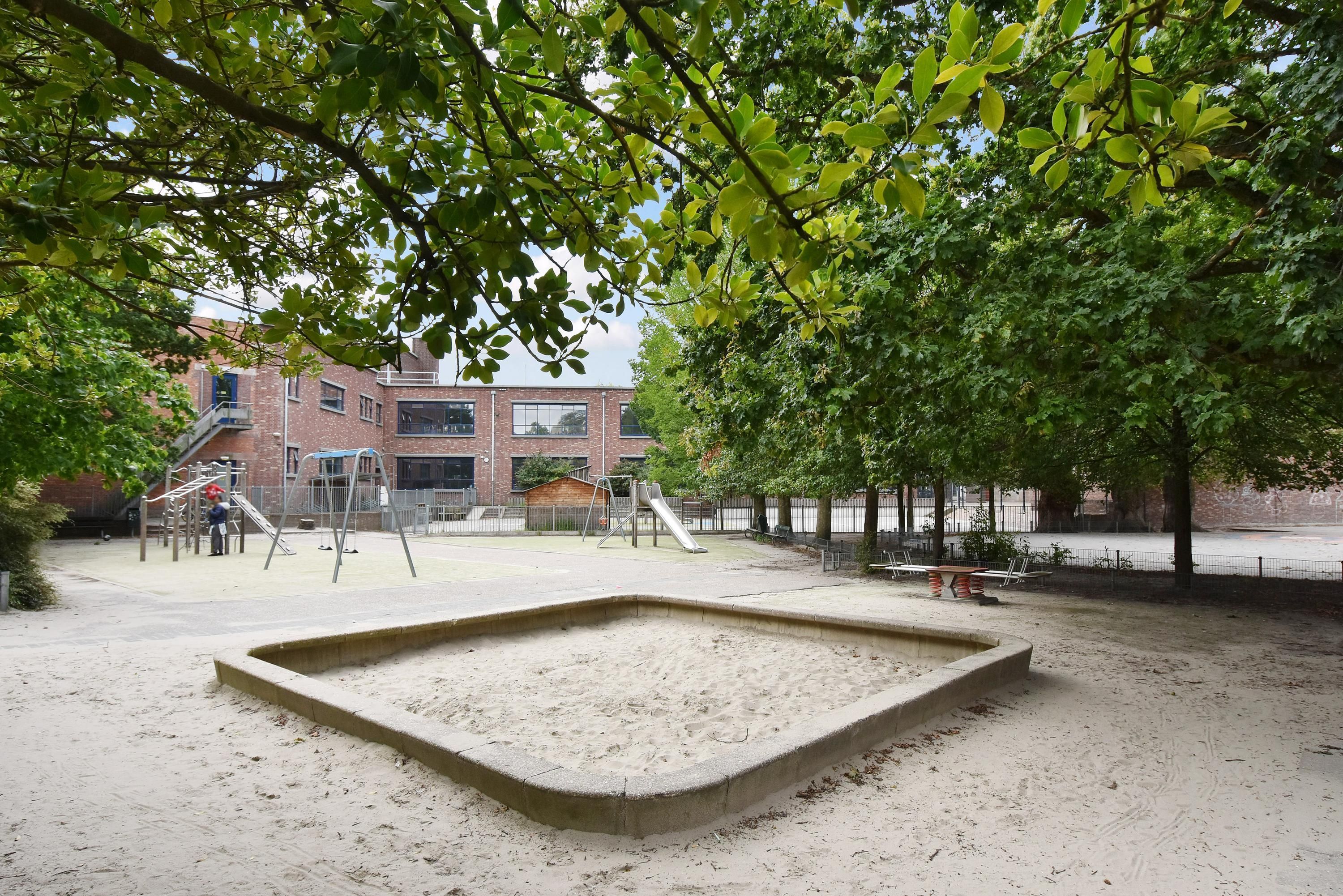 Van Nijenrodestraat 49 Photo Blur 44