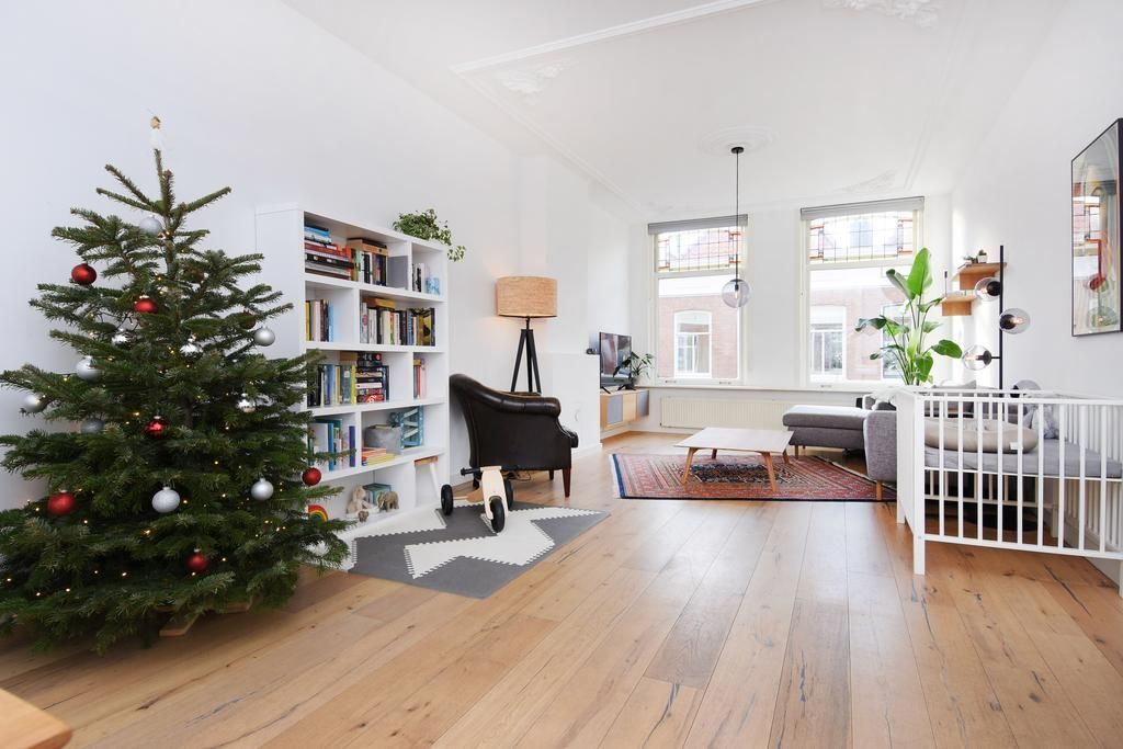 Van Kinsbergenstraat 107-A Photo Blur 1