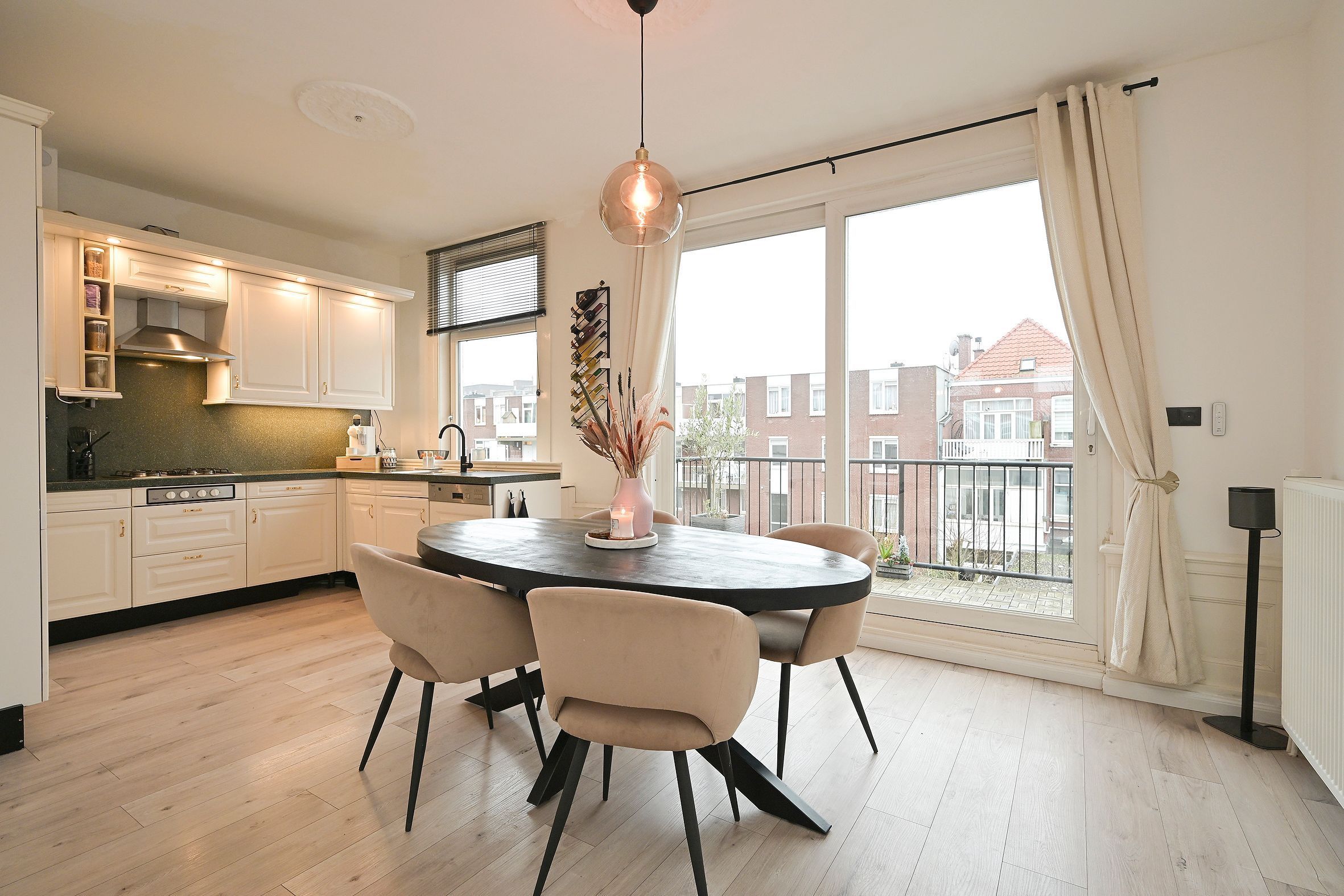 Koningin Emmakade 97 Photo Blur 5