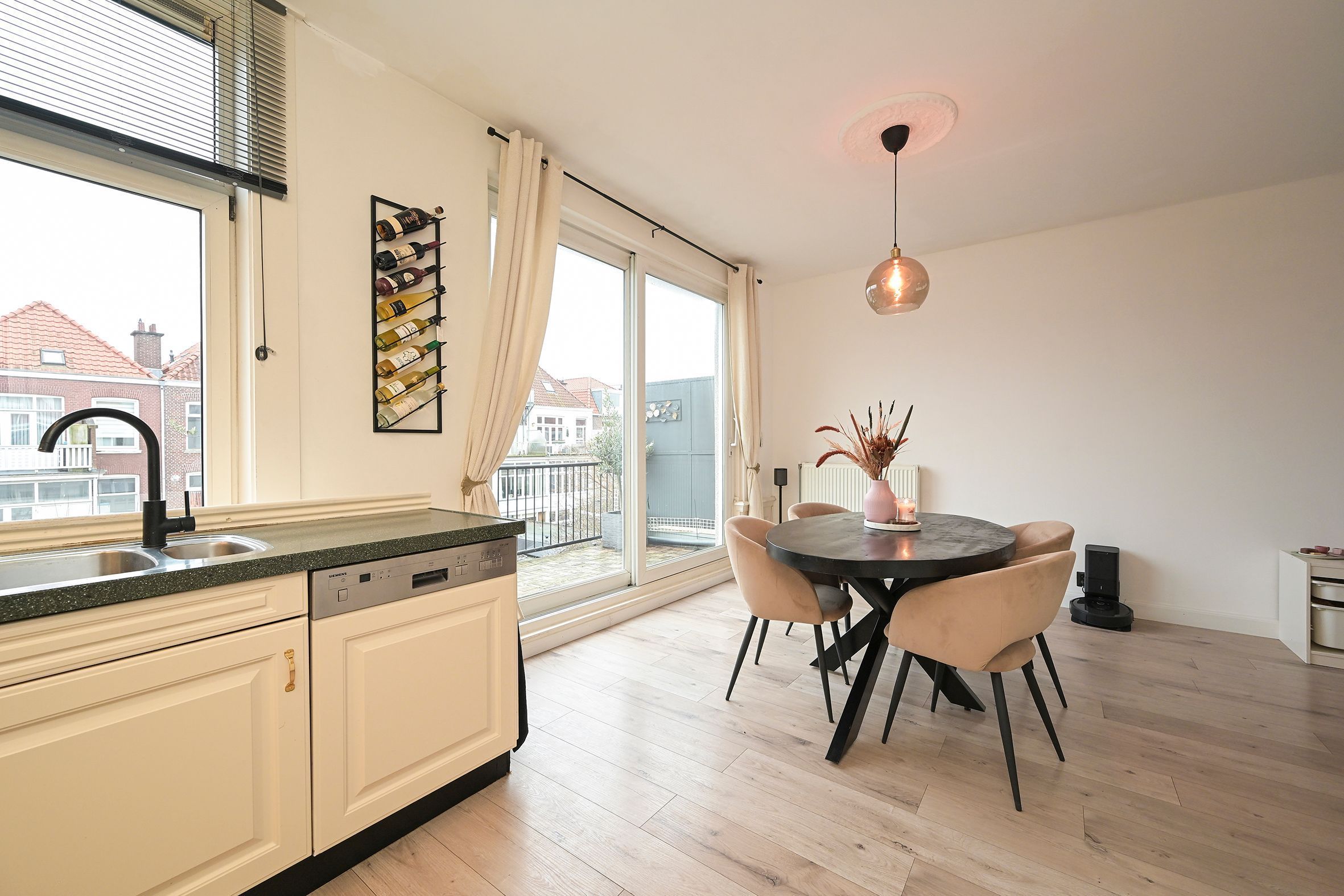 Koningin Emmakade 97 Photo Blur 8