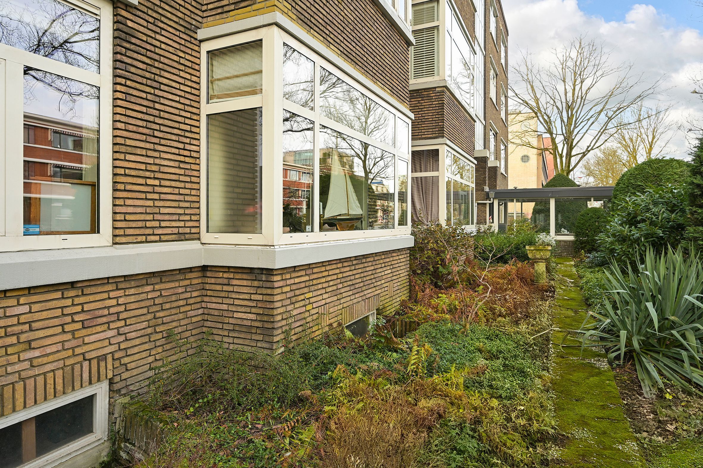 Van Alkemadelaan 646 Photo Blur 4