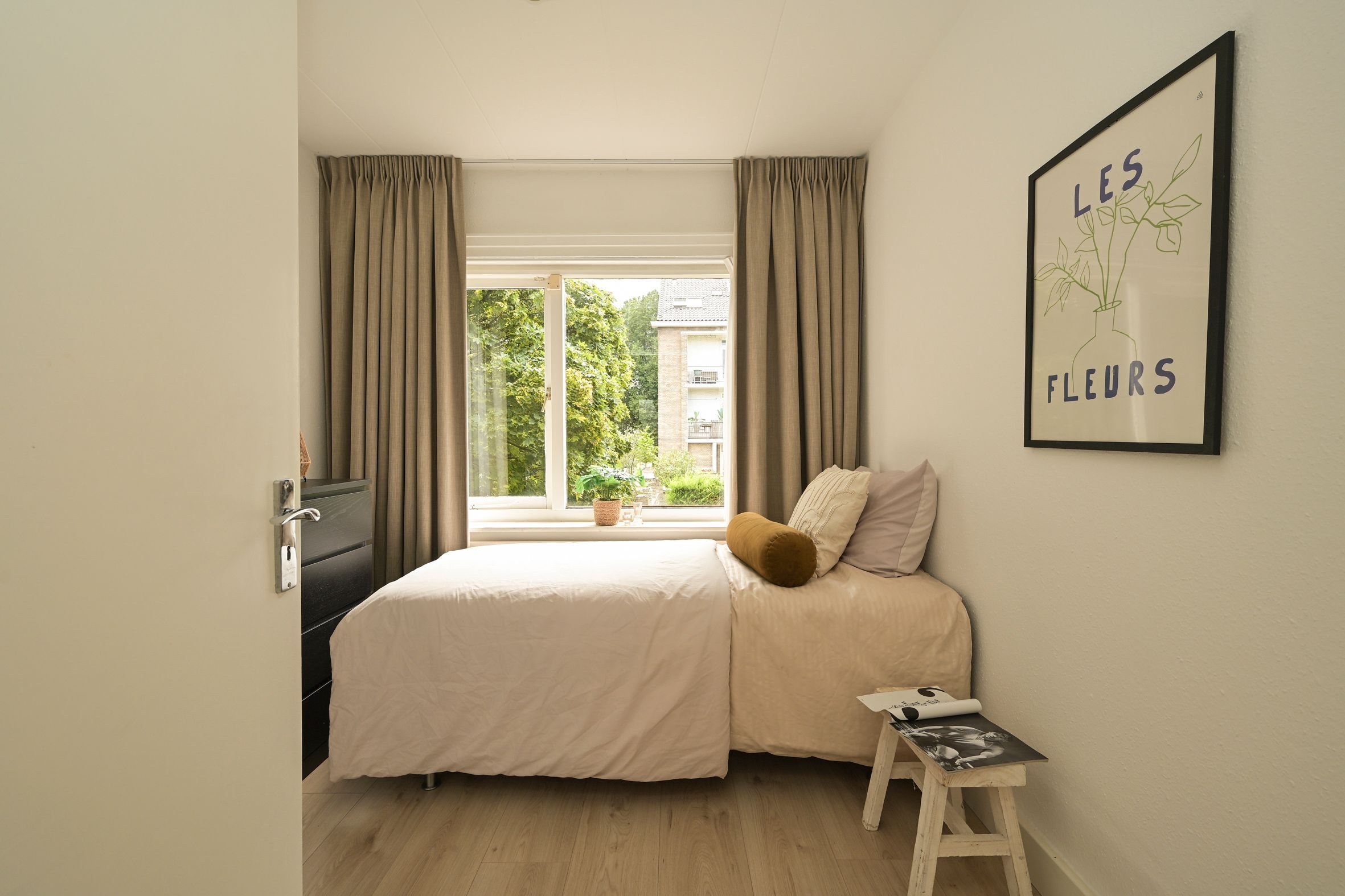 Paulinastraat 27 Photo Blur 18