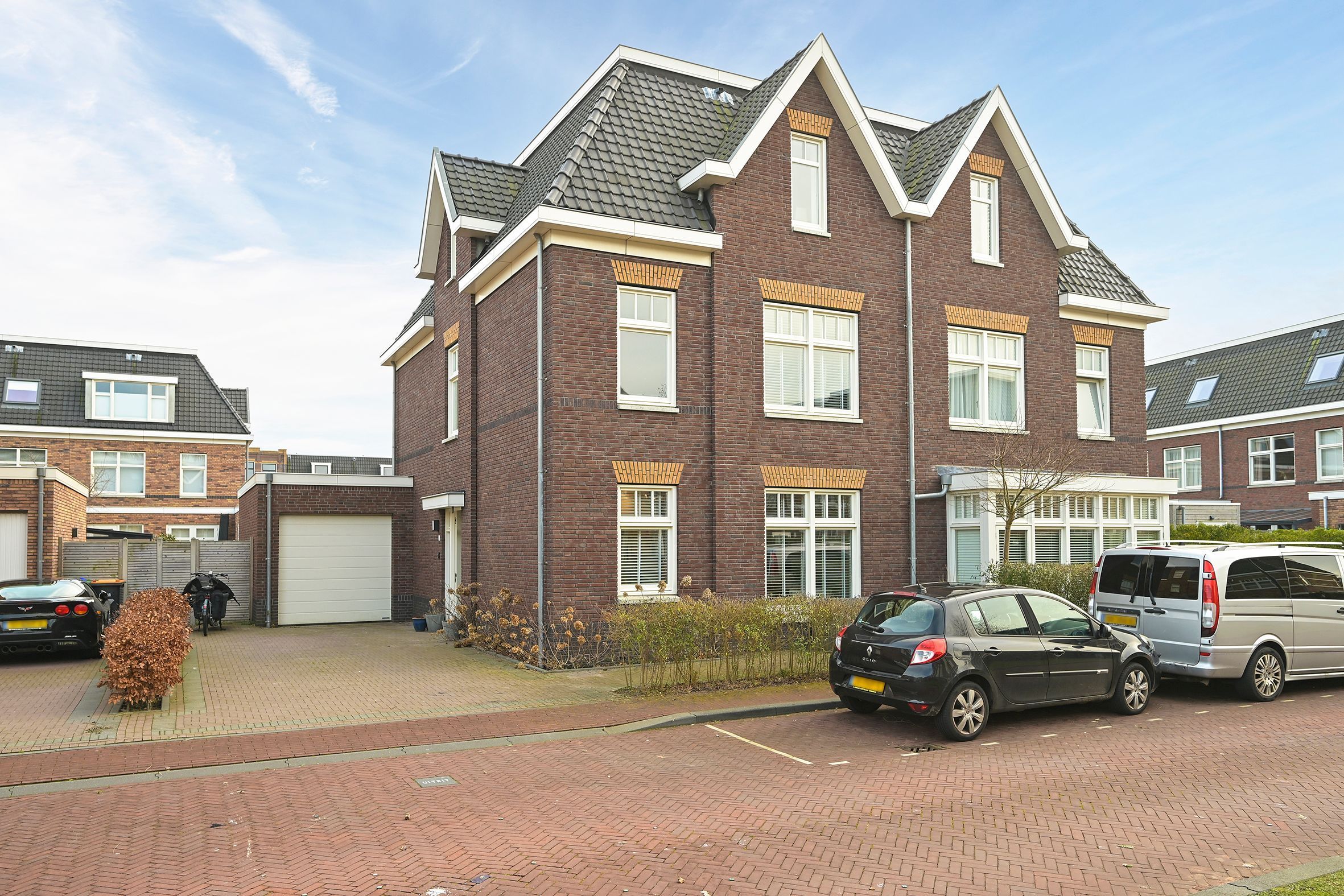 George Seferislaan 5 Photo Blur 0