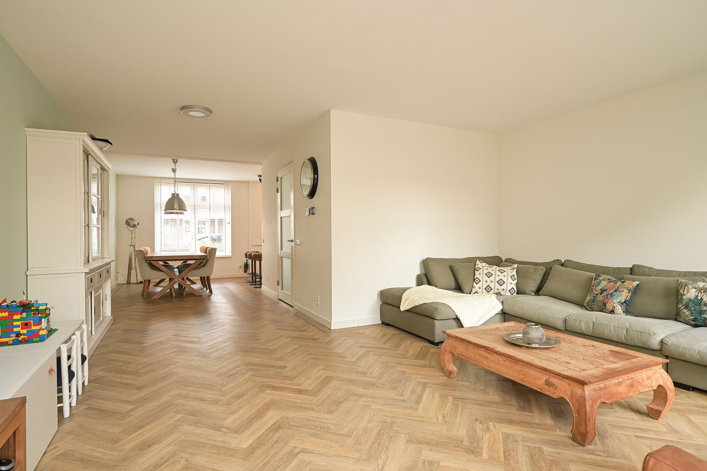 George Seferislaan 5 Photo Blur 3