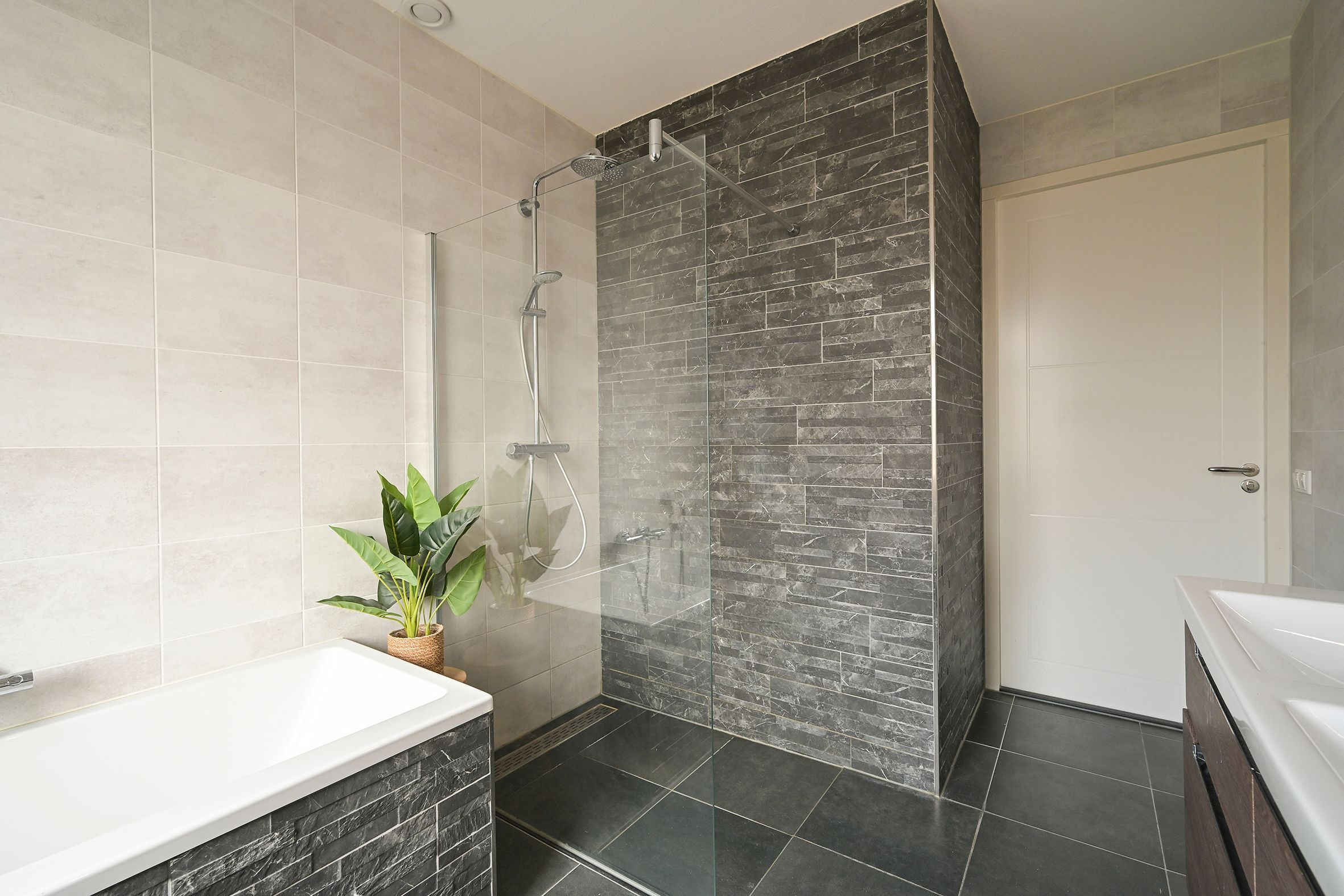 George Seferislaan 5 Photo Blur 24