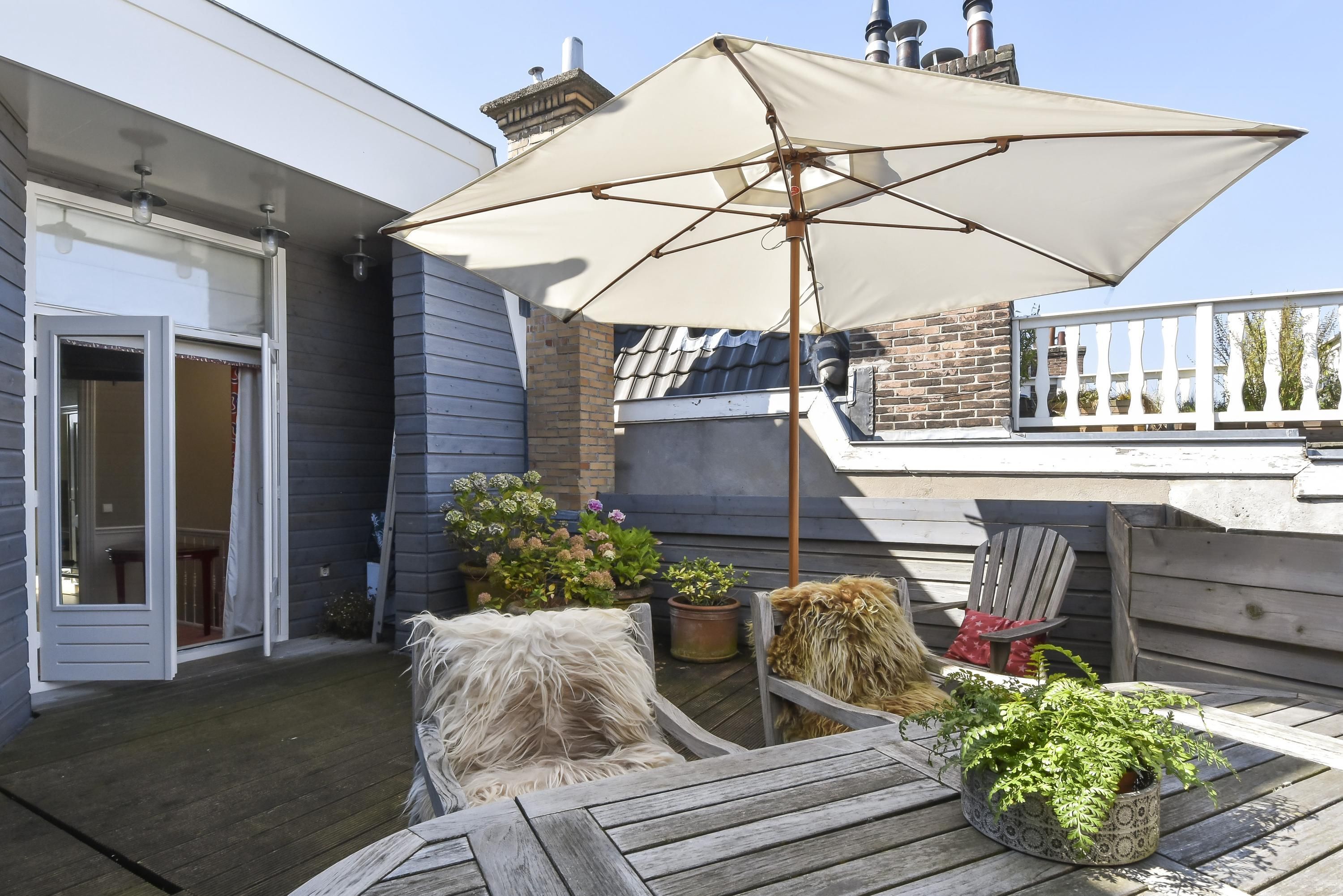 Waldeck Pyrmontkade 947 Photo Blur 49