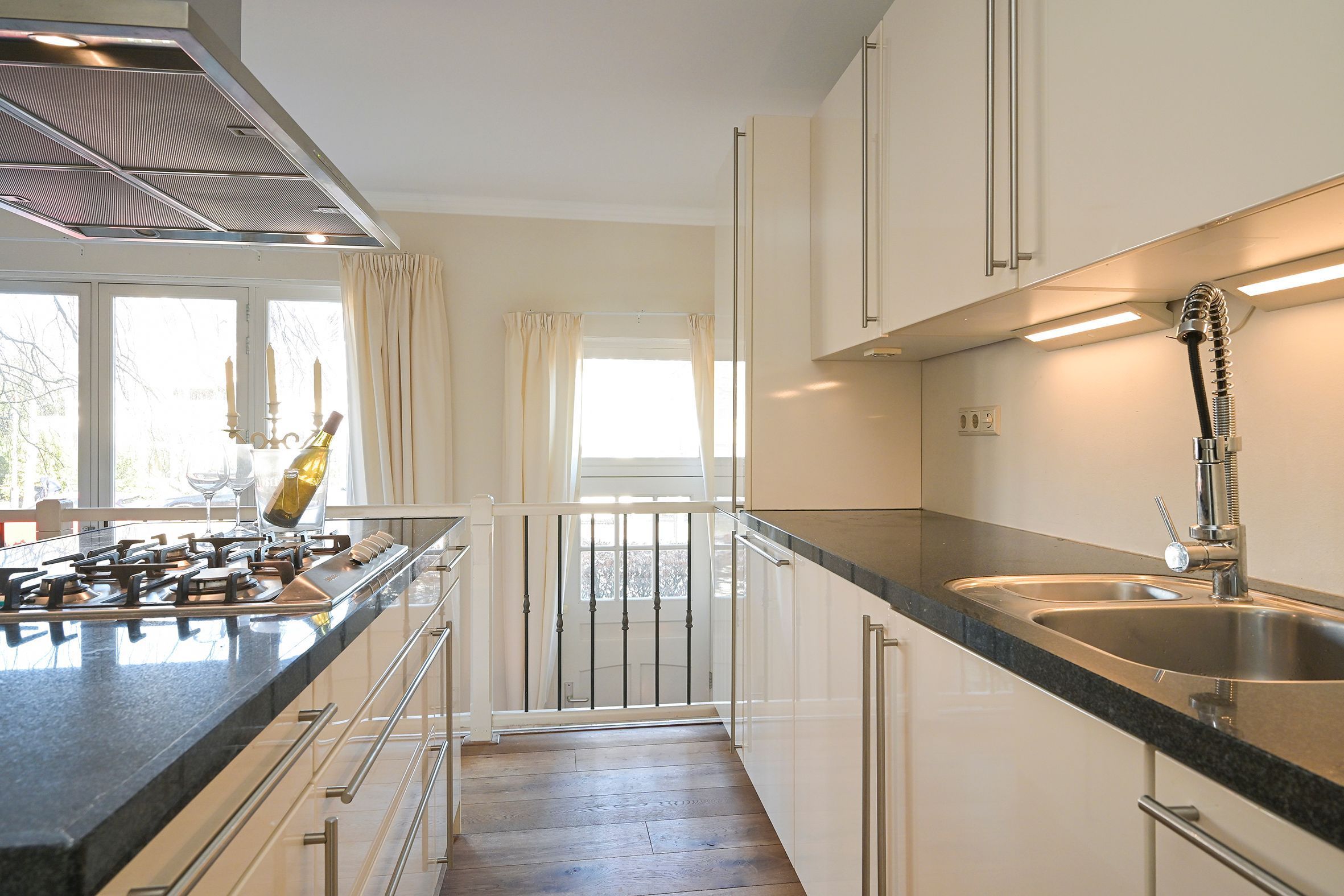 Badhuisweg 203-A Photo Blur 11