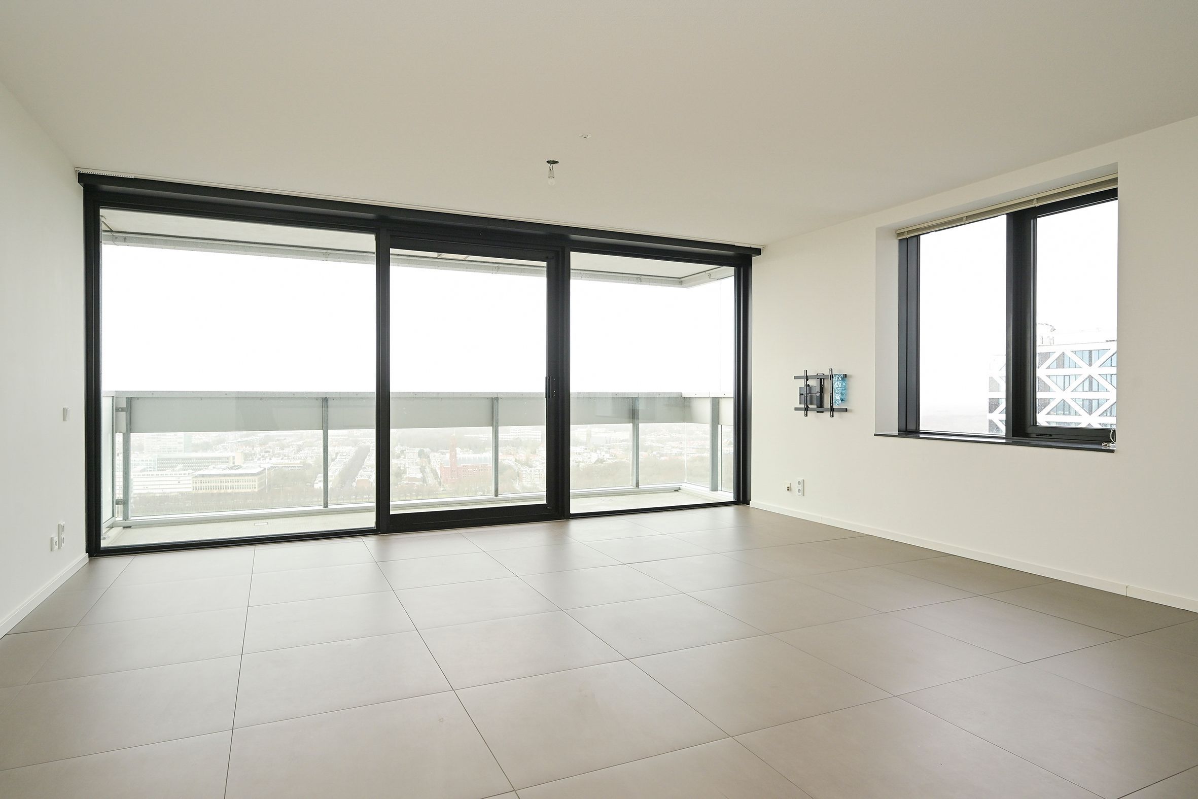 Anna van Buerenplein 214 Photo Blur 3