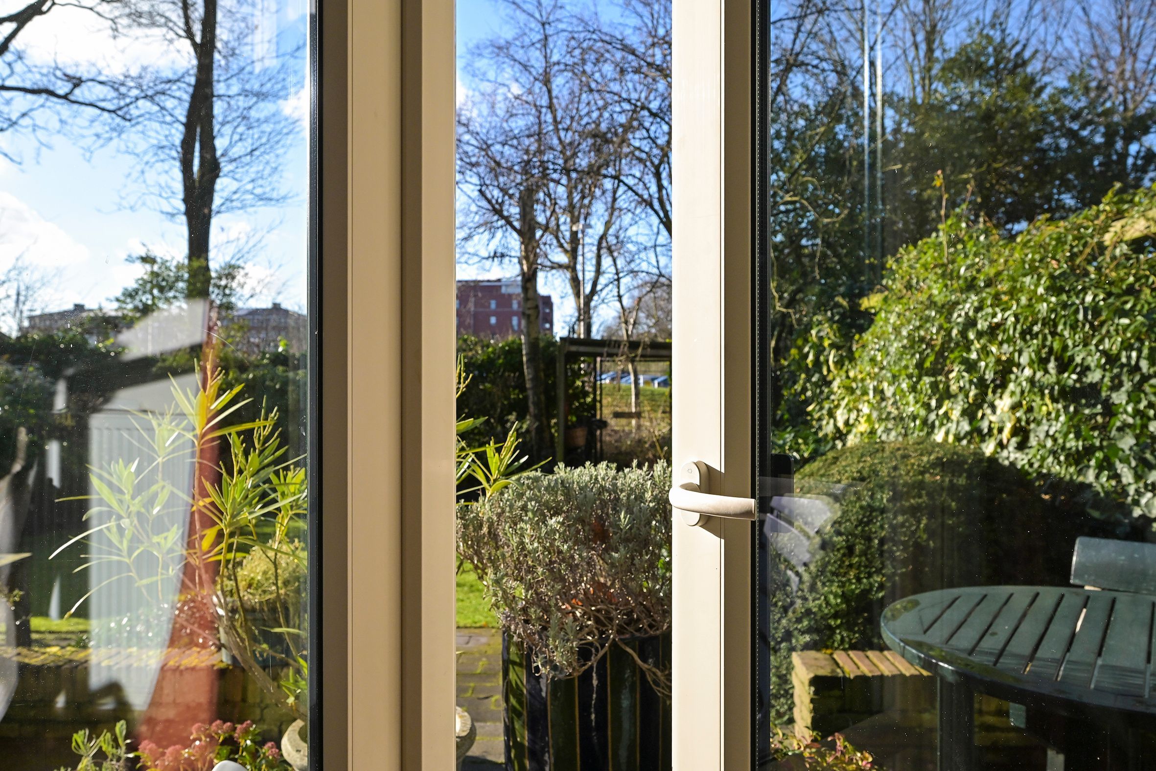 Van Alkemadelaan 646 Photo Blur 22