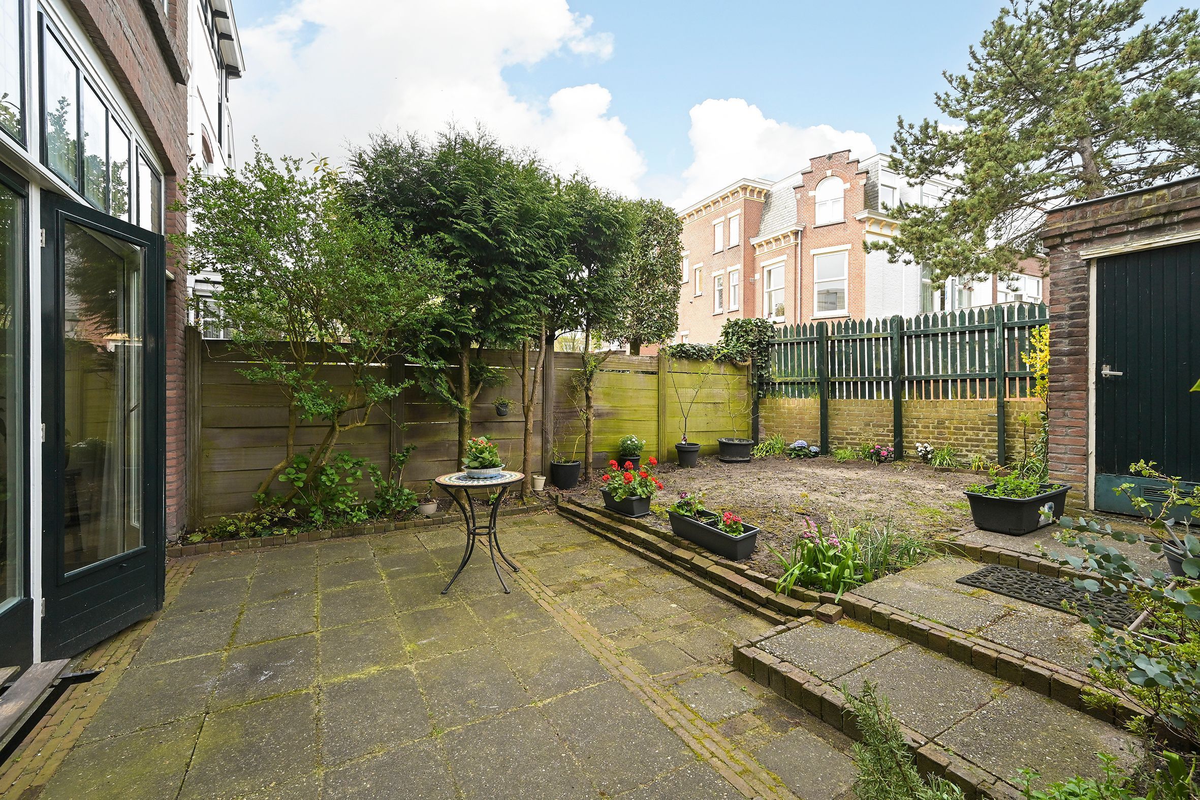 Van Aerssenstraat 37 Photo Blur 11