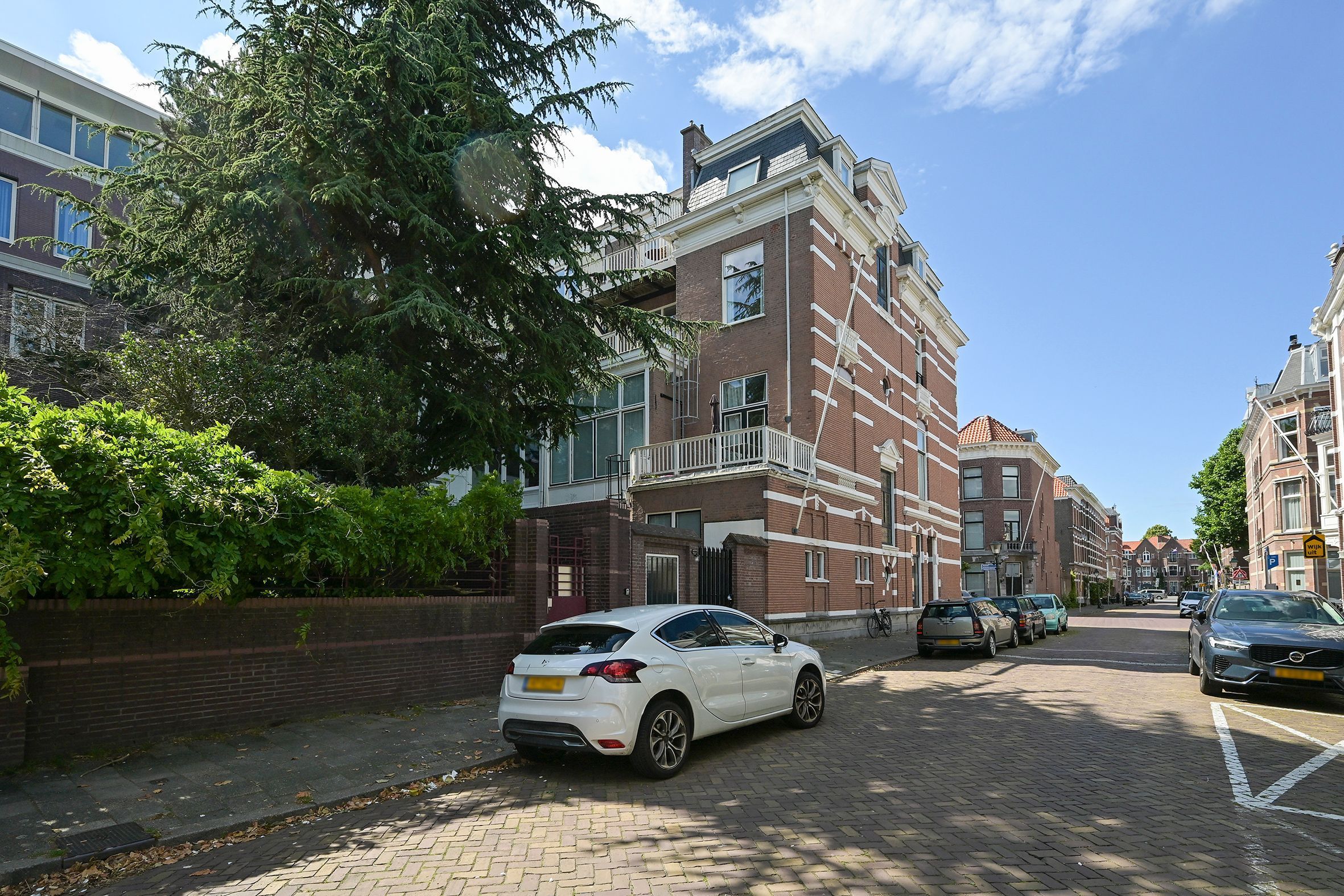 Nassau Zuilensteinstraat 11-C Photo Blur 2