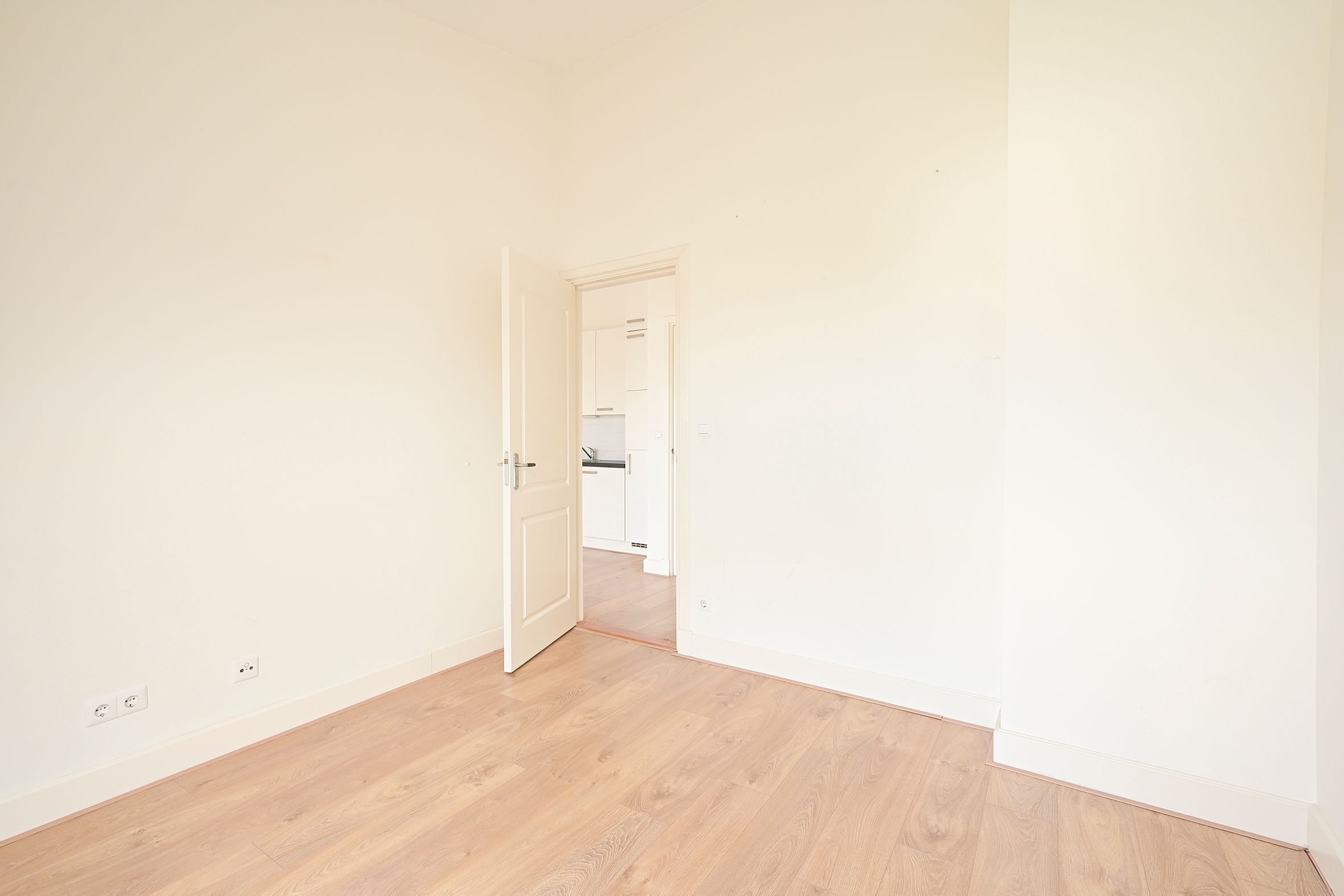 Van de Spiegelstraat 8-D Photo Blur 14