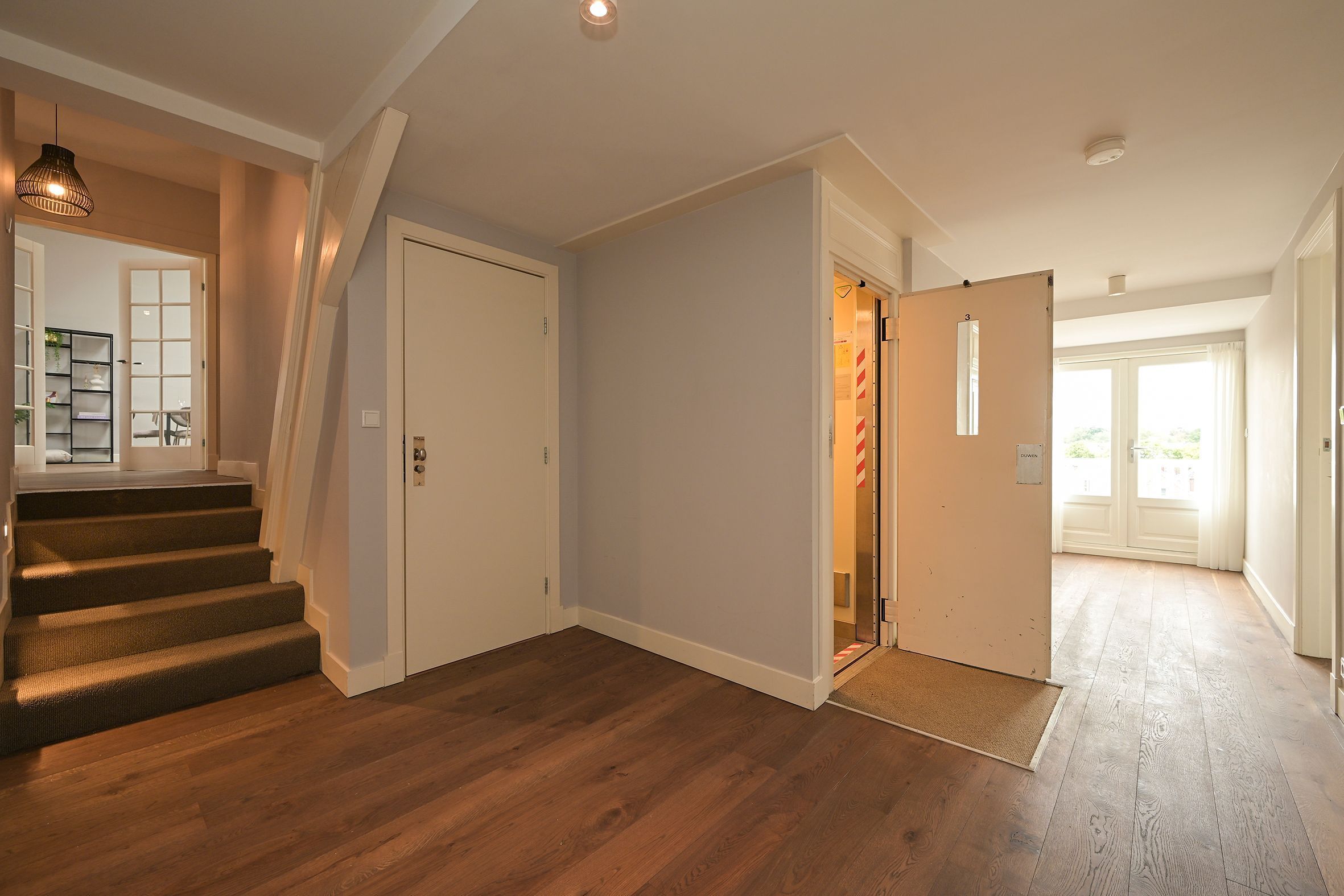 Laan Copes van Cattenburch 62-C Photo Blur 10