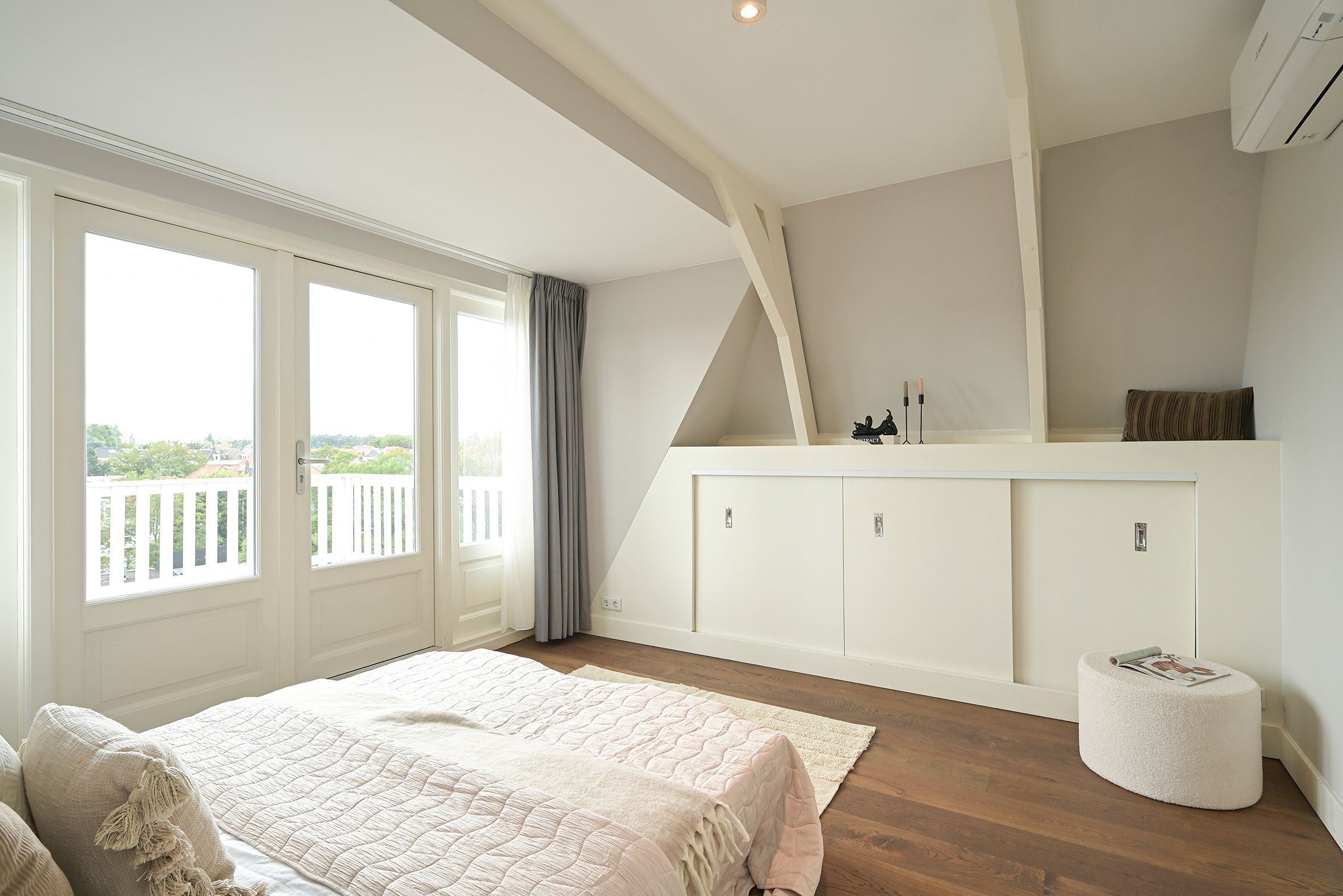 Laan Copes van Cattenburch 62-C Photo Blur 37