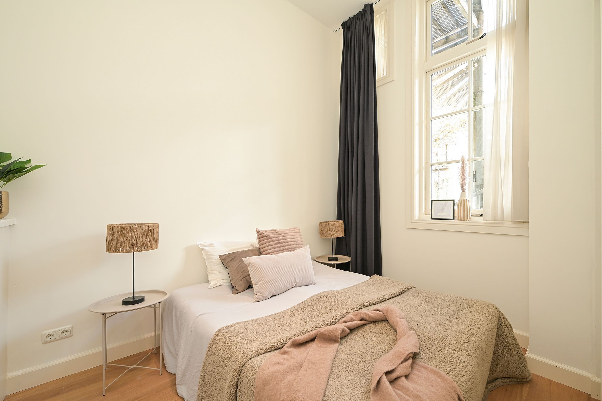 Anna Paulownastraat 103-D Photo Blur 18