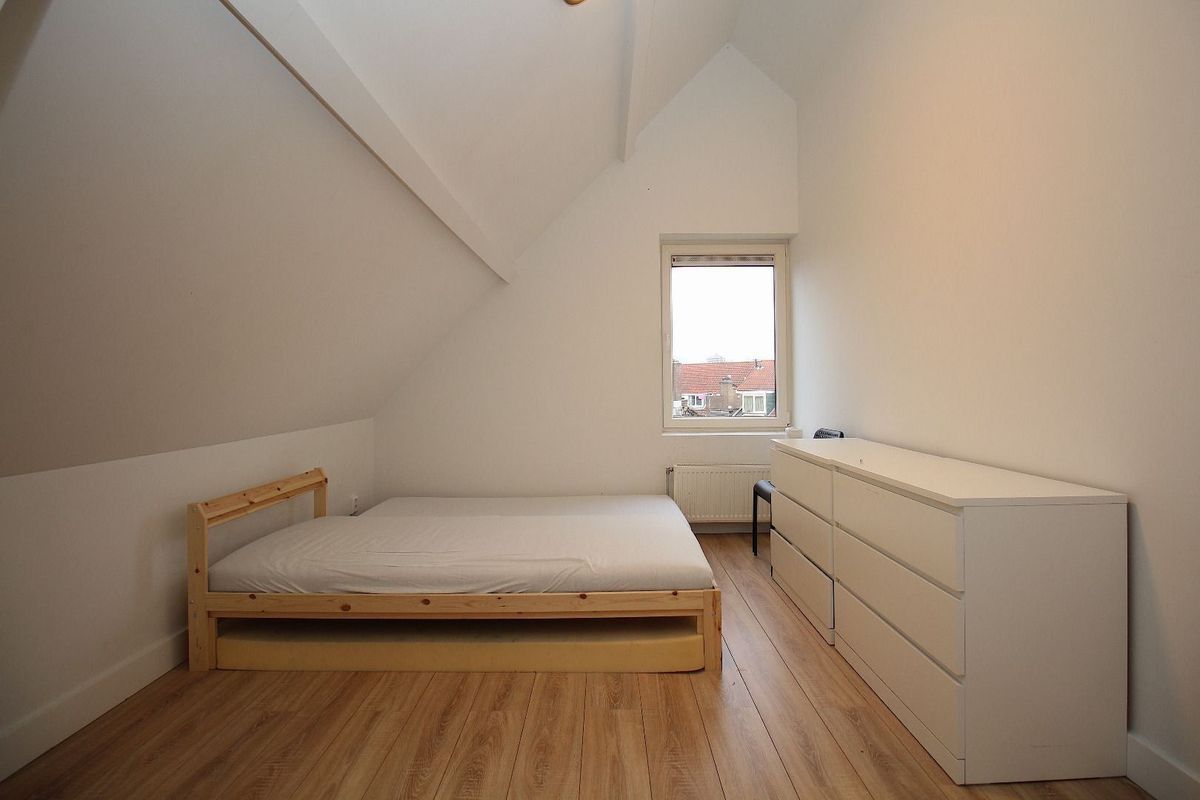 Samuel Mullerplein 12-B03 Photo Blur 3