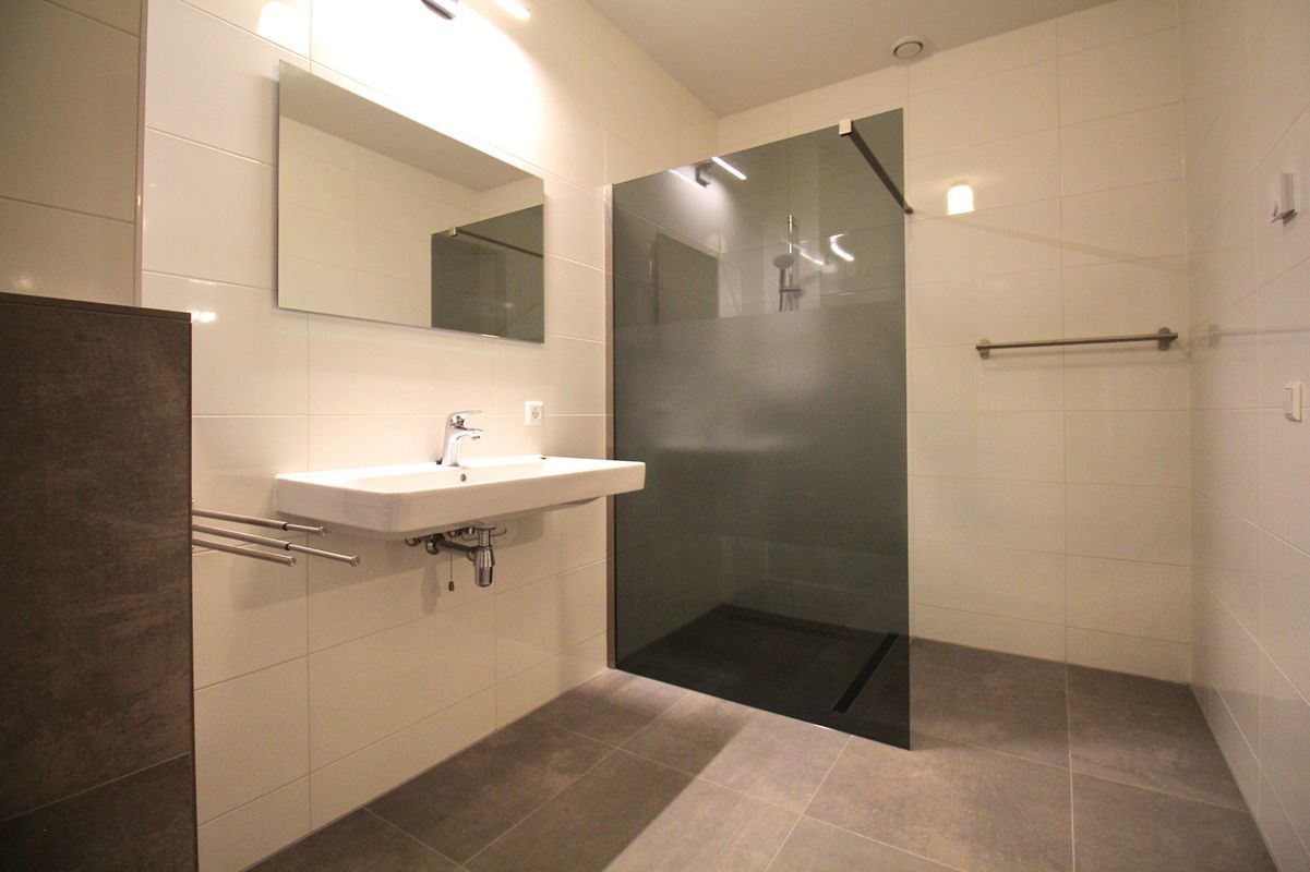 Baan 26-A Photo Blur 19