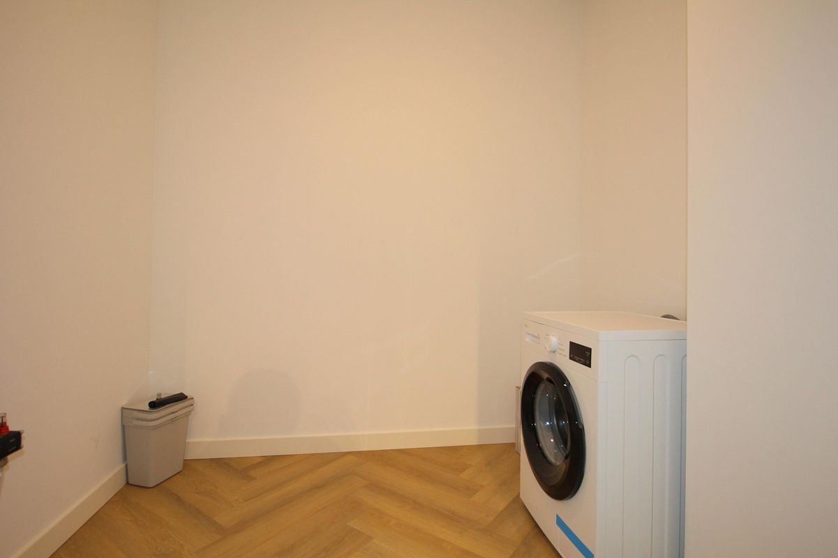 Baan 26-A Photo Blur 16