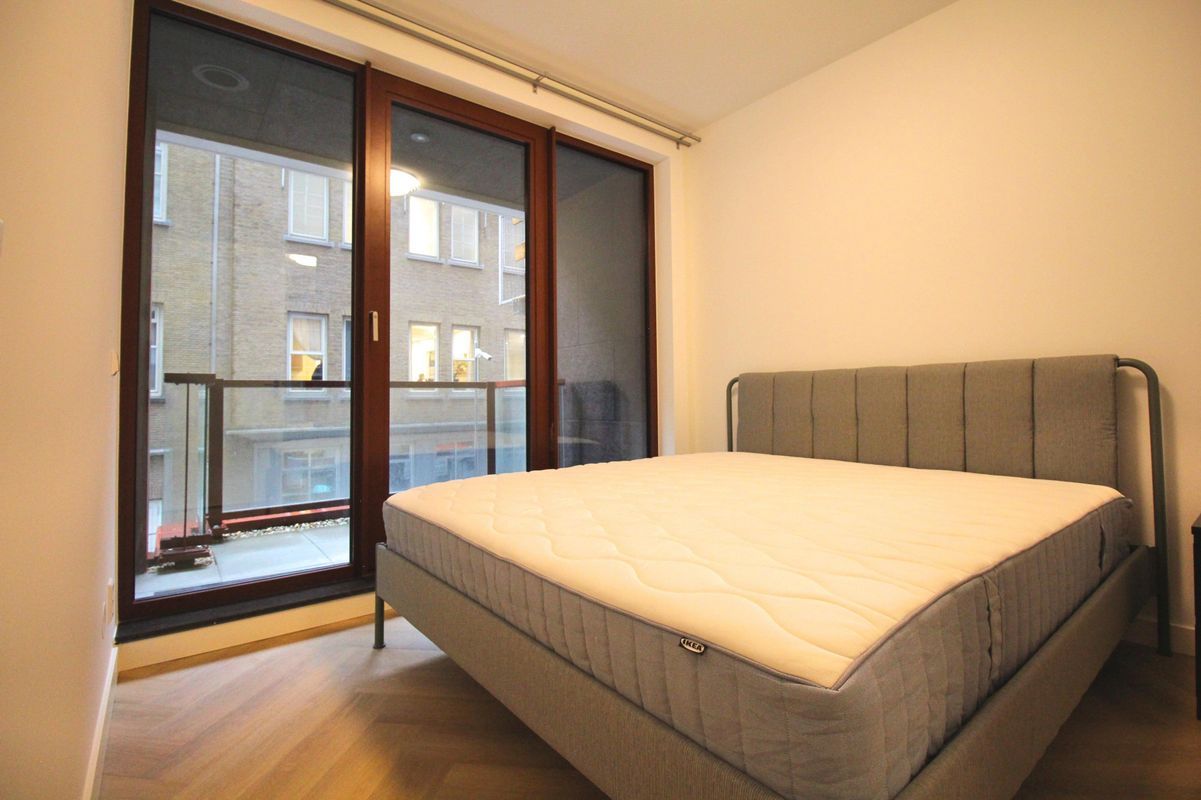 Baan 26-A Photo Blur 13