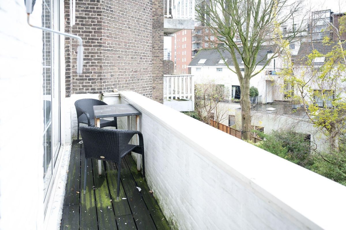 Honingerdijk 25-A Photo Blur 16