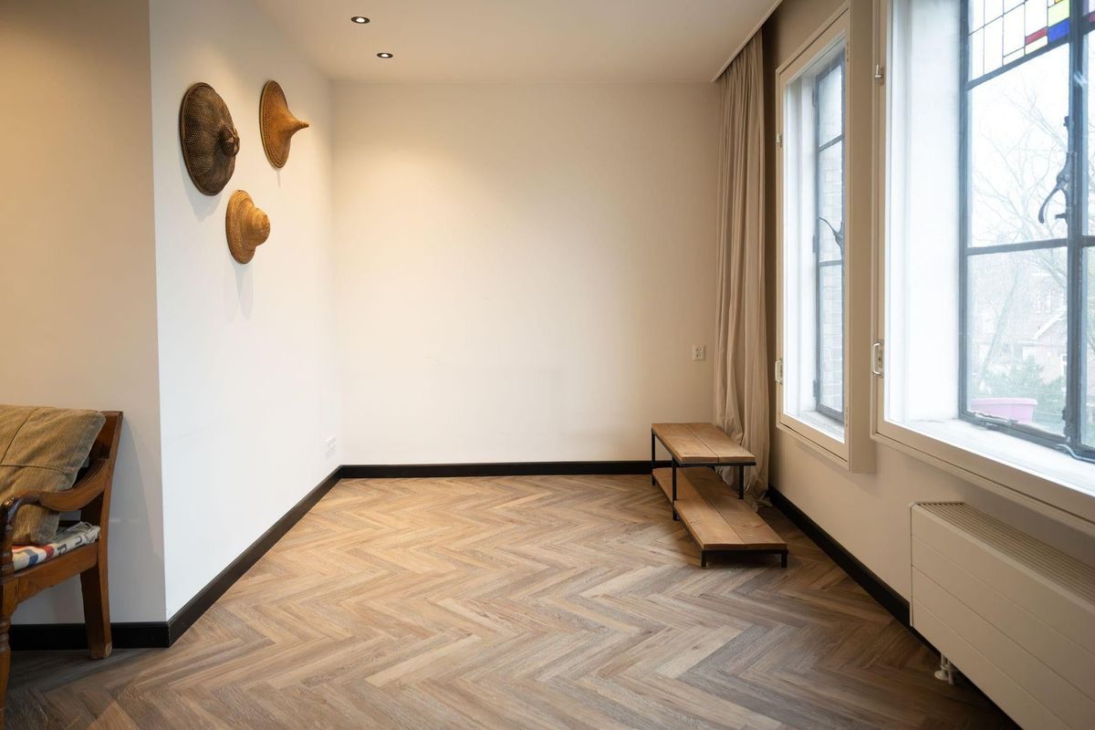 Honingerdijk 25-A Photo Blur 11