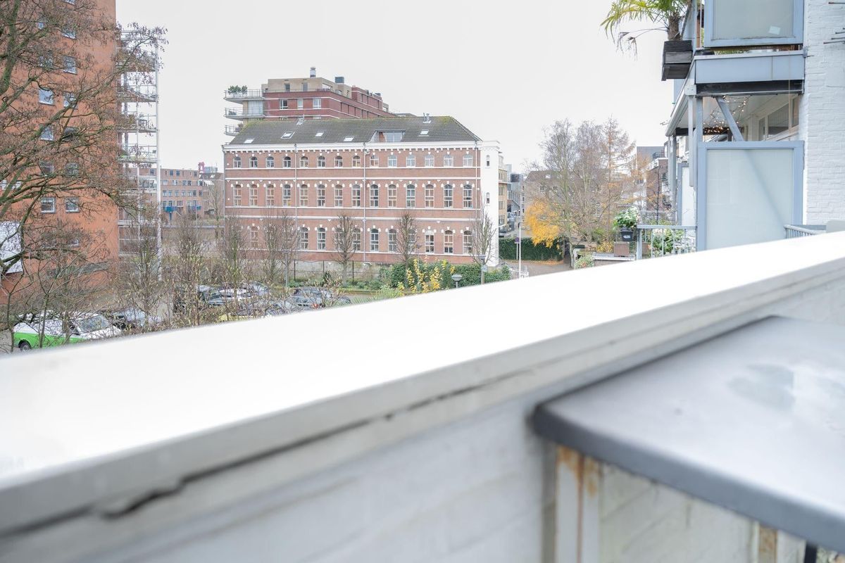 Honingerdijk 25-A Photo Blur 18