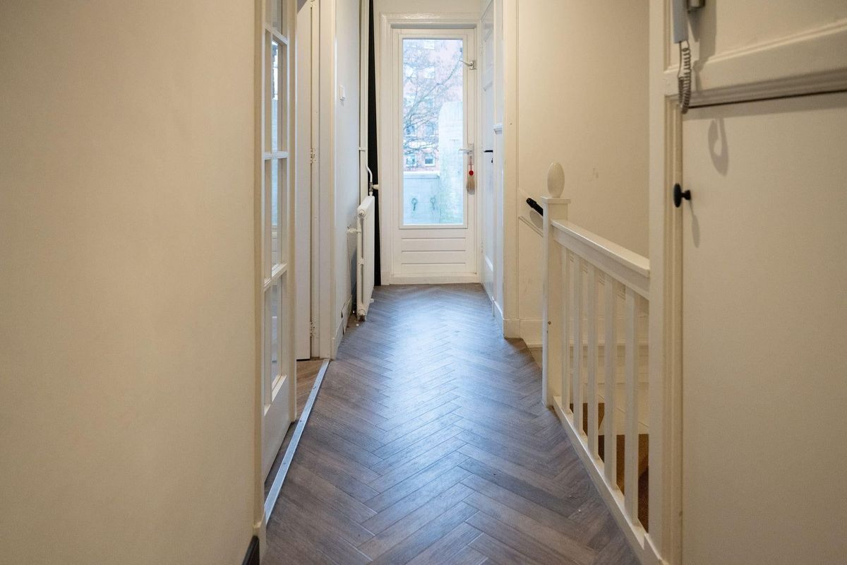 Honingerdijk 25-A Photo Blur 23