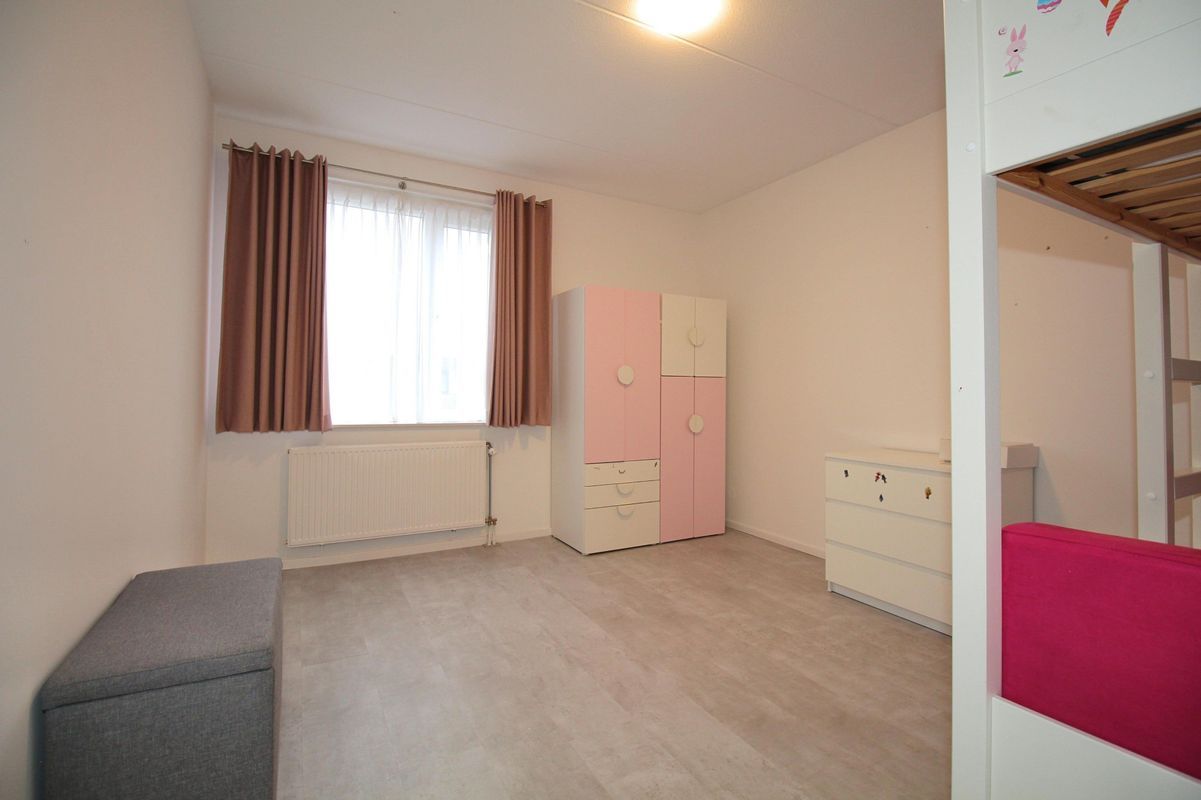 Virginia Gaaipad 9 Photo Blur 18