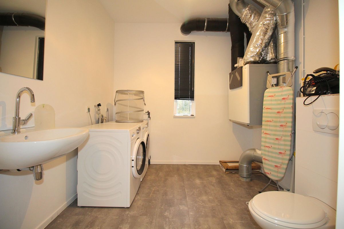 Virginia Gaaipad 9 Photo Blur 24