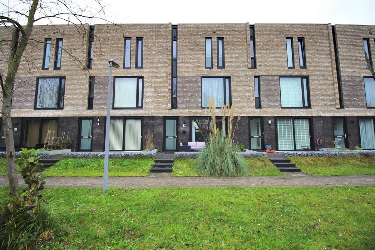 Virginia Gaaipad 9 Photo Blur 0