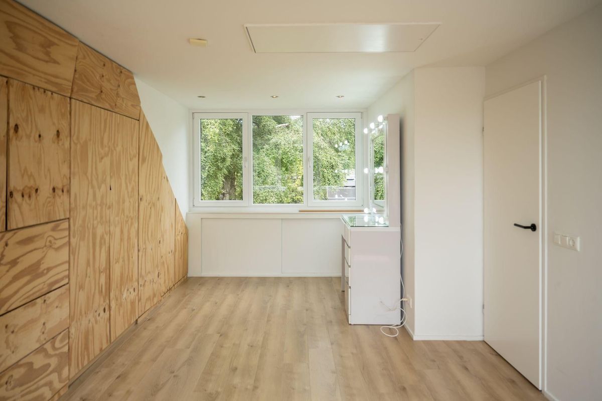 Roestmos 28 Photo Blur 26