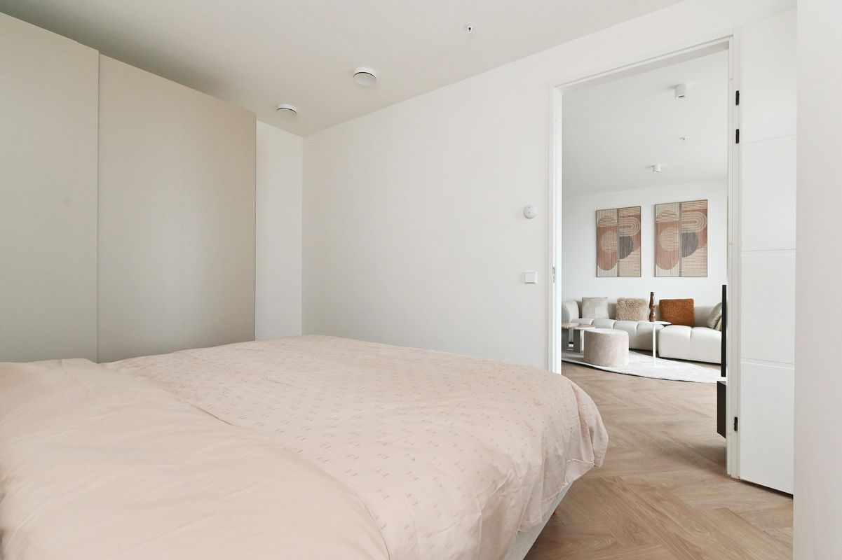 Baan 50-X Photo Blur 16