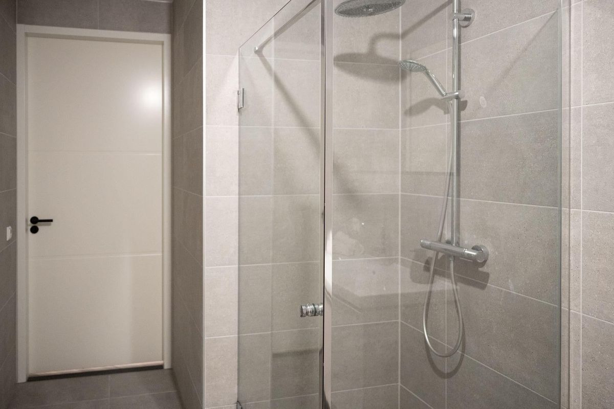 Baan 46-D Photo Blur 23