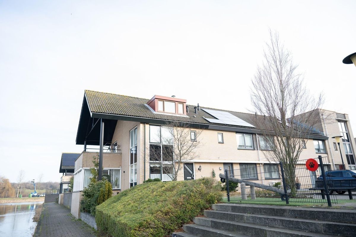 Leeuwenburg 76 Photo Blur 33