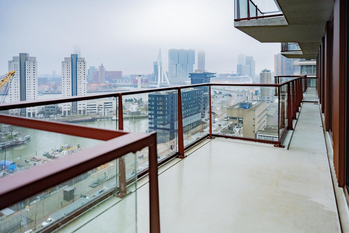 Baan 34-F16 Photo Blur 17