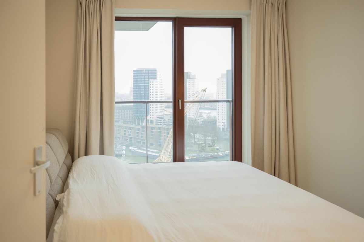 Baan 34-F16 Photo Blur 8