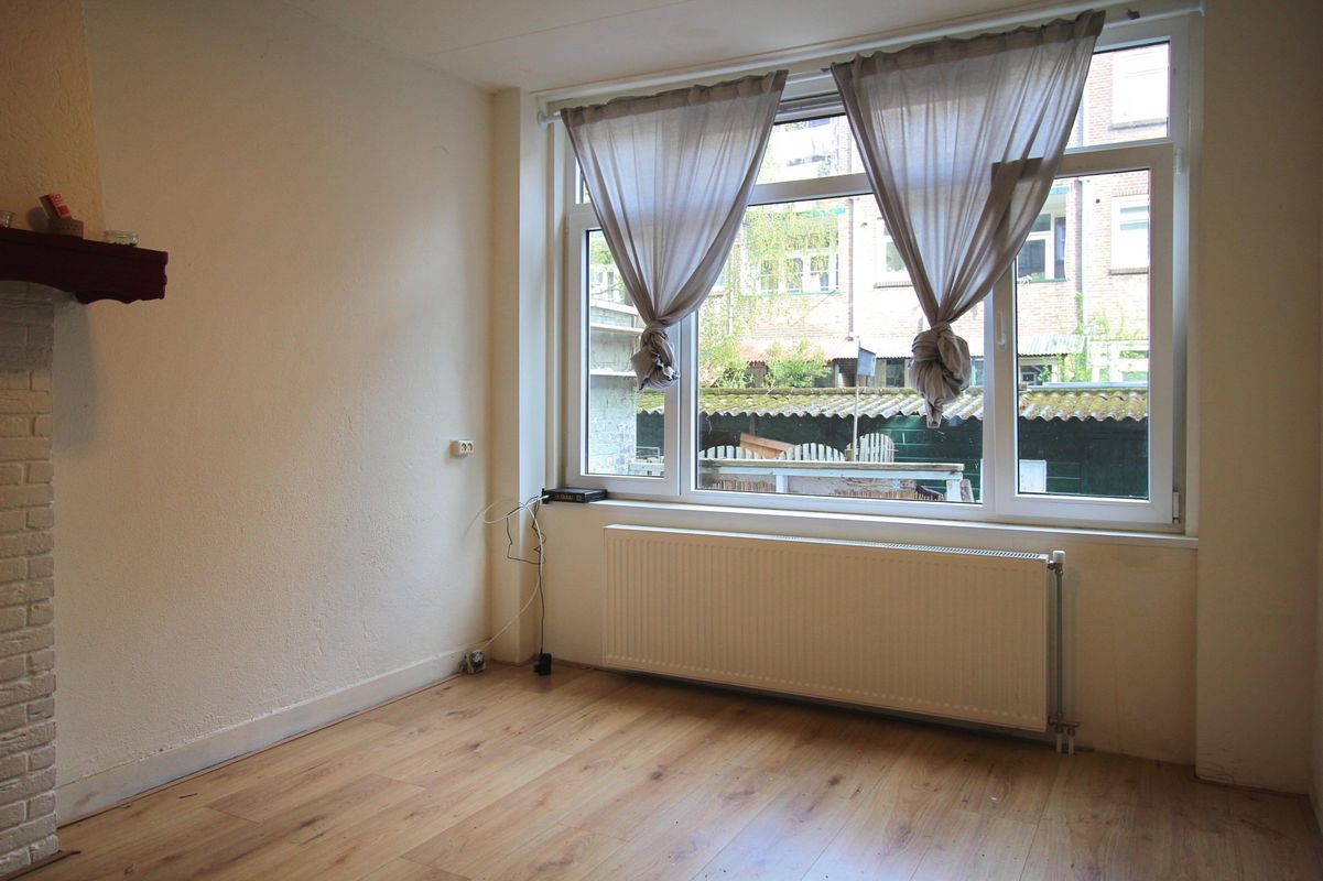 Voetjesstraat 76-A Photo Blur 5