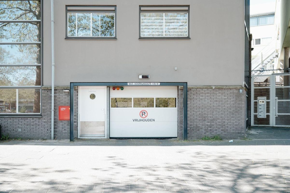 Factorij 20 Photo Blur 25