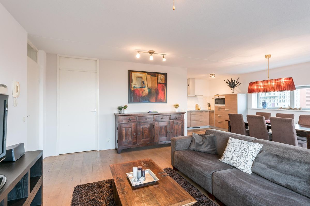 Laan op Zuid 432 Photo Blur 5