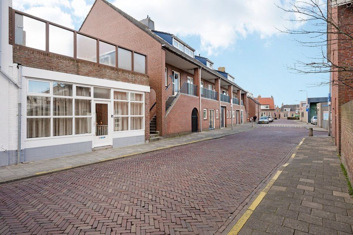 Dwarsstraat 15 Photo Blur 15
