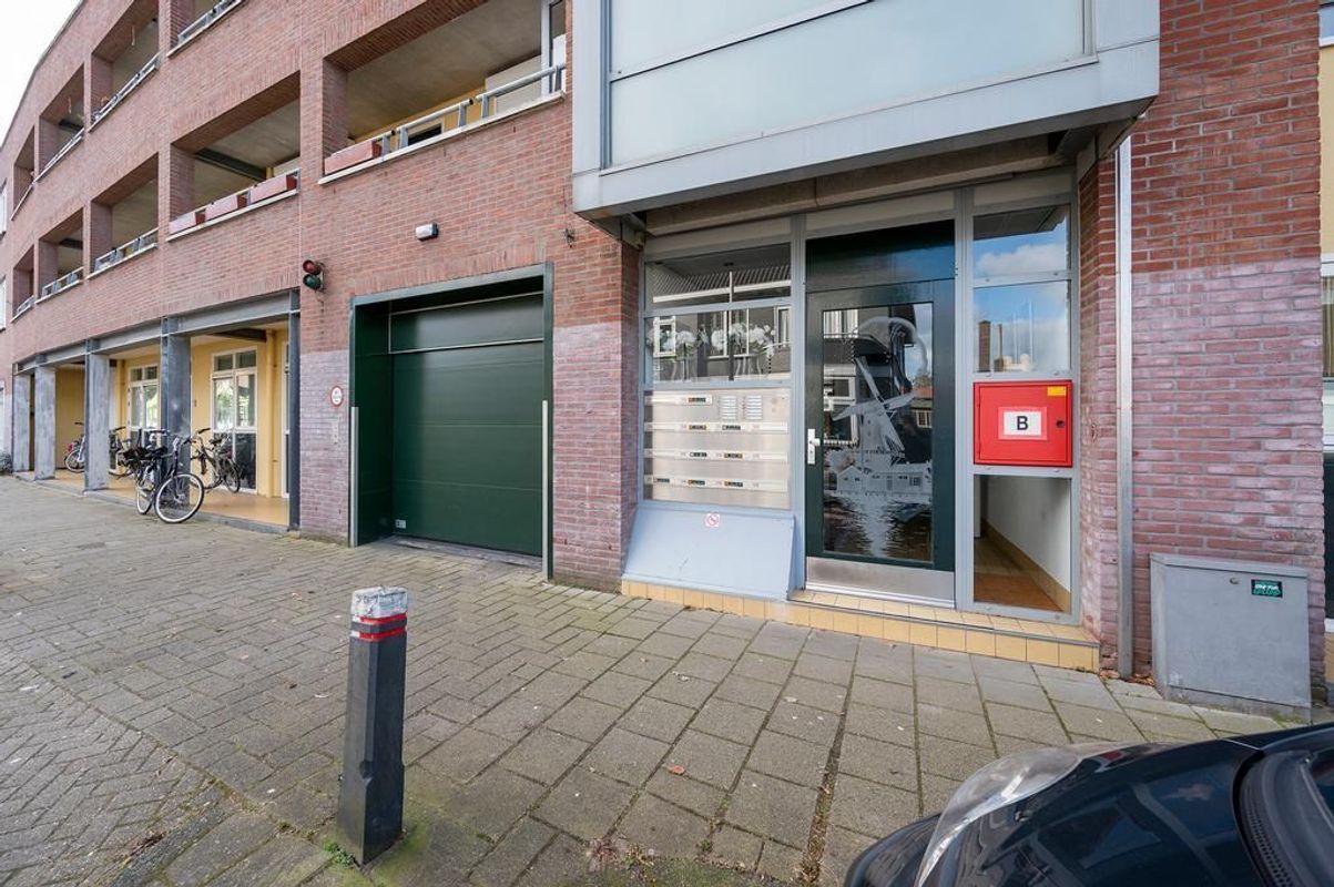 Hooftstraat 273-C Photo Blur 2