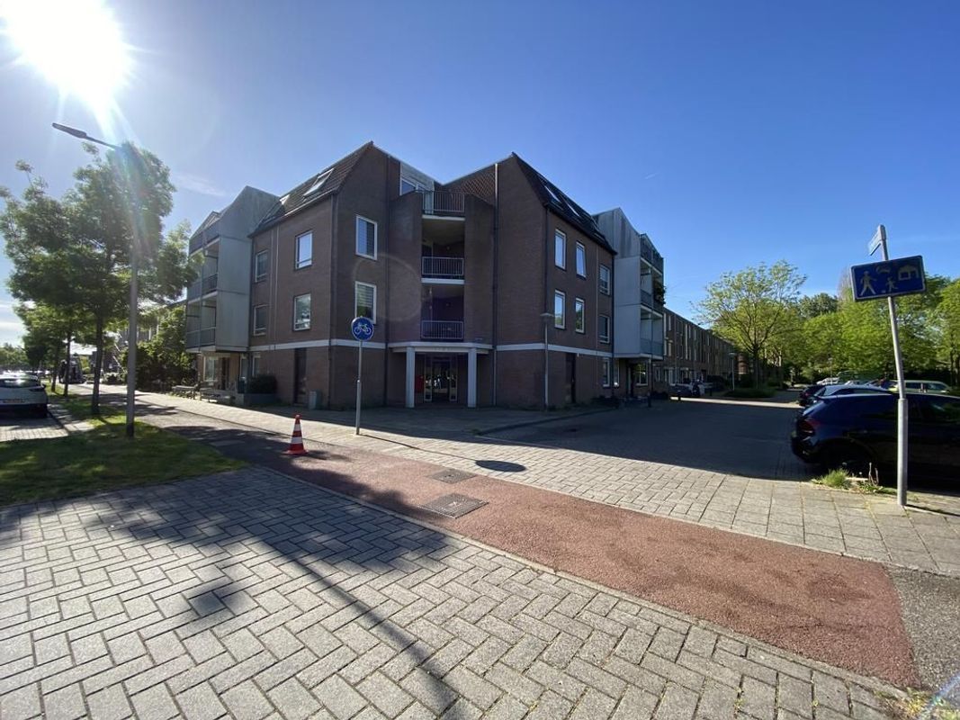 Schelfhorst 13-A Photo Blur 4