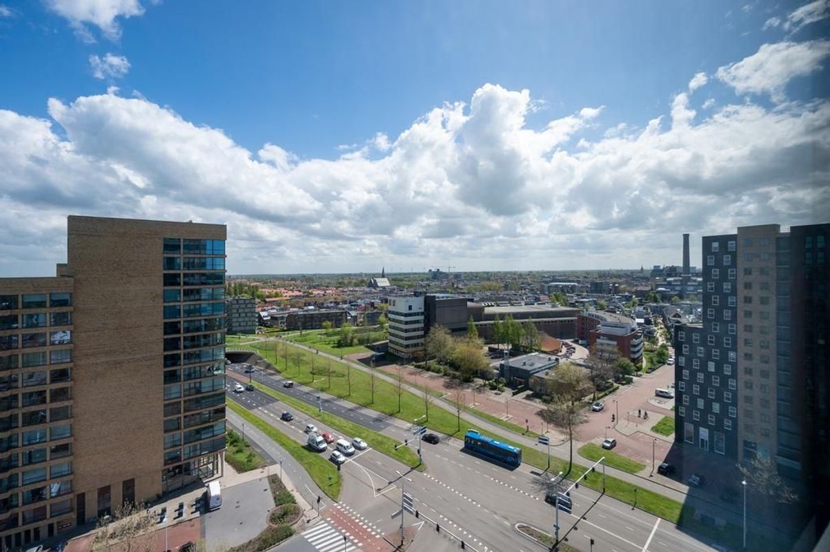 Eschertoren 10-E Photo Blur 2