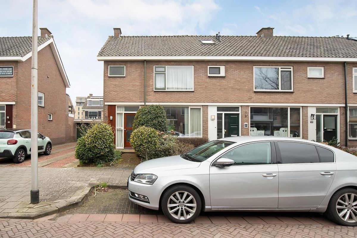 Waalstraat 15 Photo Blur 0